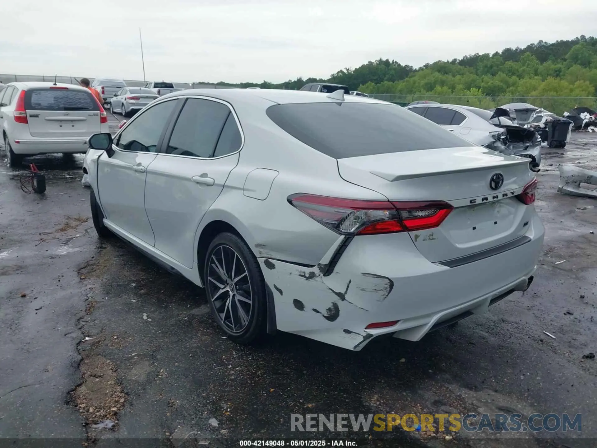 3 Photograph of a damaged car 4T1G11AK9RU217369 TOYOTA CAMRY 2024