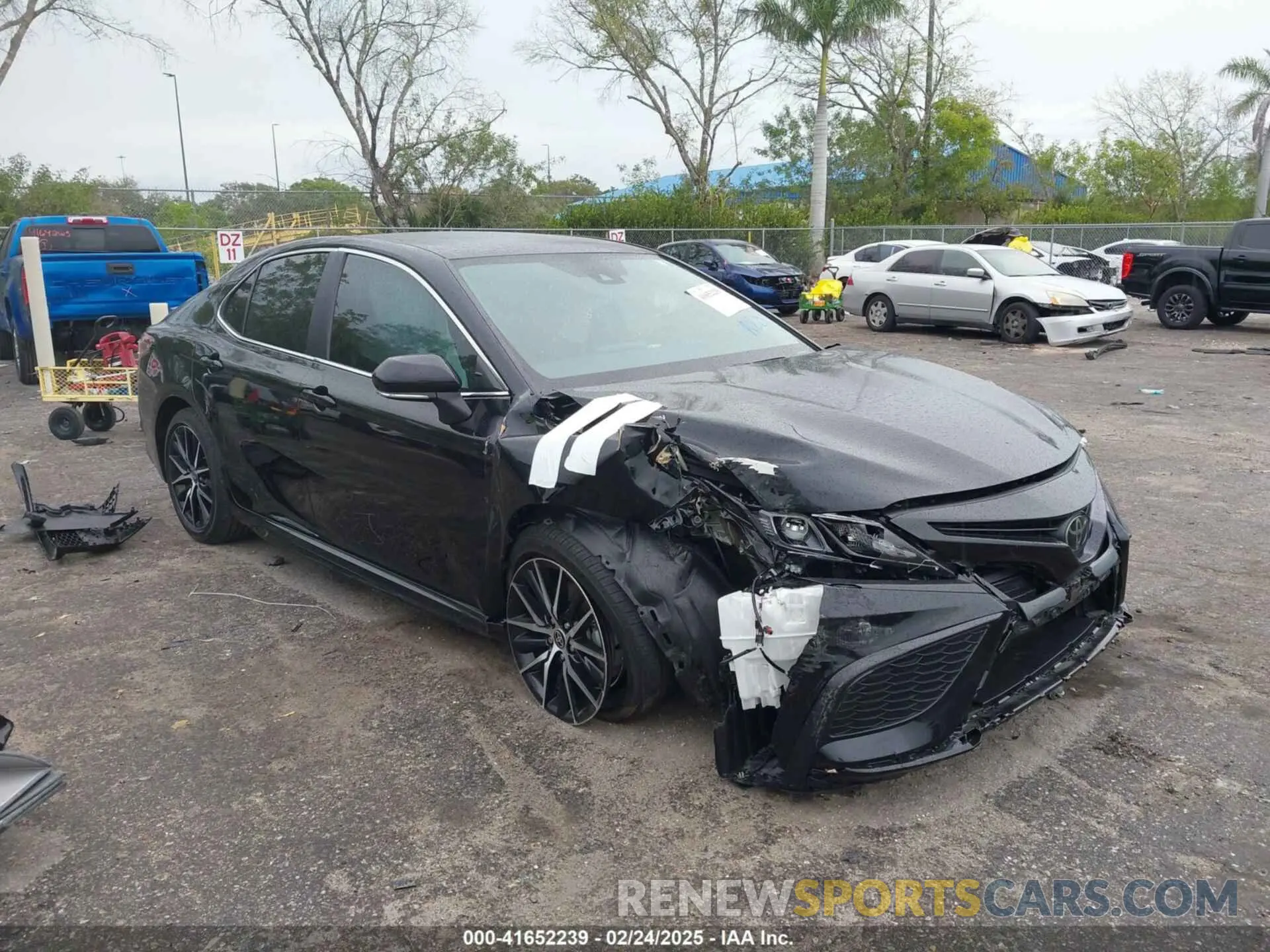 1 Photograph of a damaged car 4T1G11AK9RU236794 TOYOTA CAMRY 2024