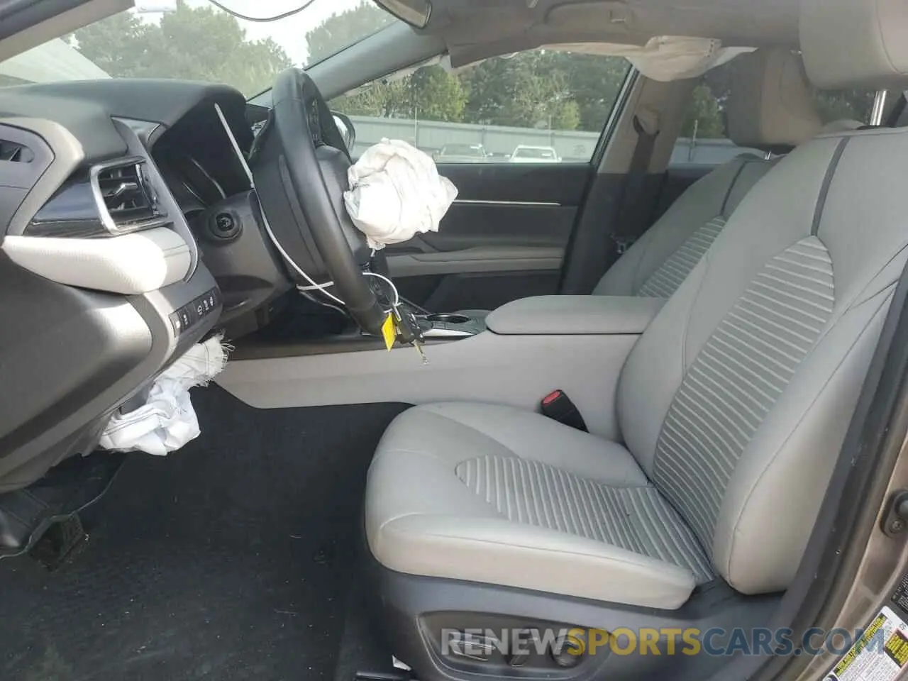 7 Photograph of a damaged car 4T1G11AK9RU896544 TOYOTA CAMRY 2024