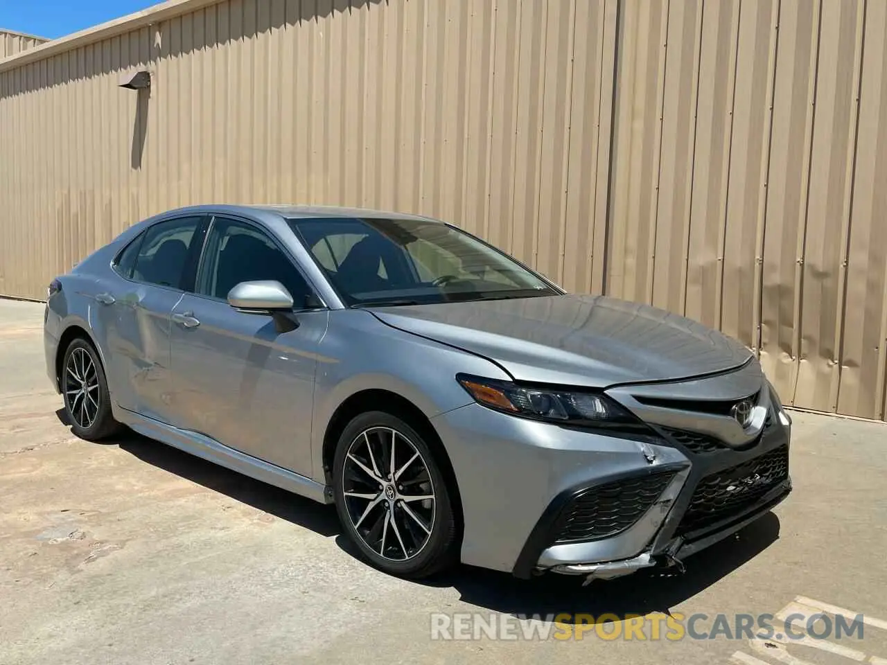 1 Photograph of a damaged car 4T1G11AK9RU906148 TOYOTA CAMRY 2024