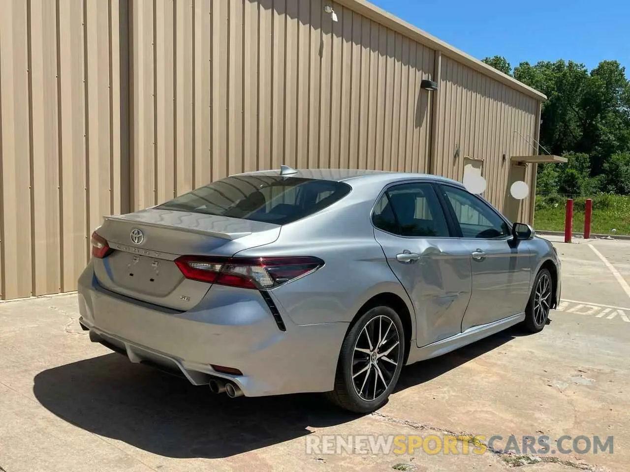 4 Photograph of a damaged car 4T1G11AK9RU906148 TOYOTA CAMRY 2024