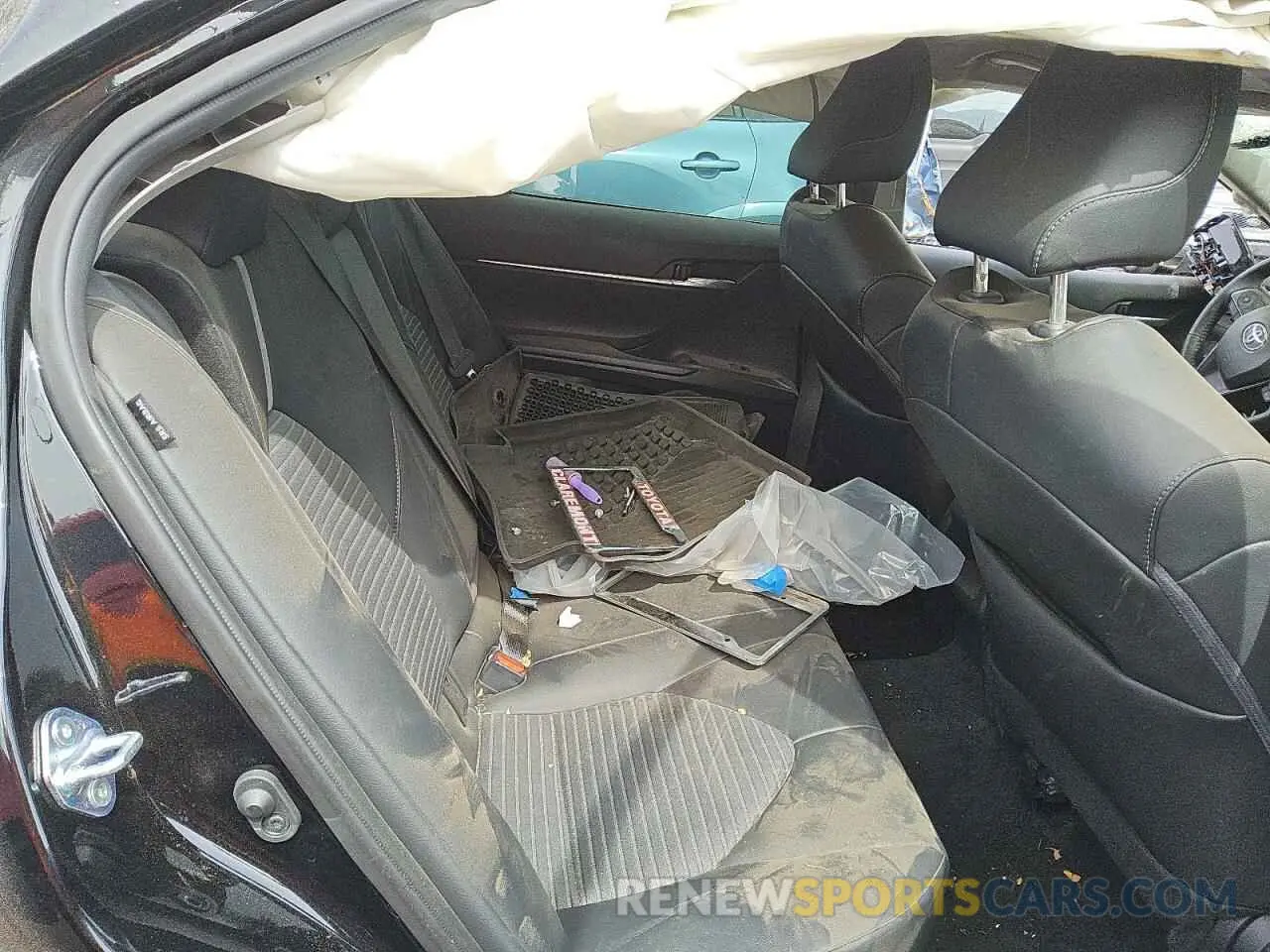 10 Photograph of a damaged car 4T1G11AKXRU850138 TOYOTA CAMRY 2024