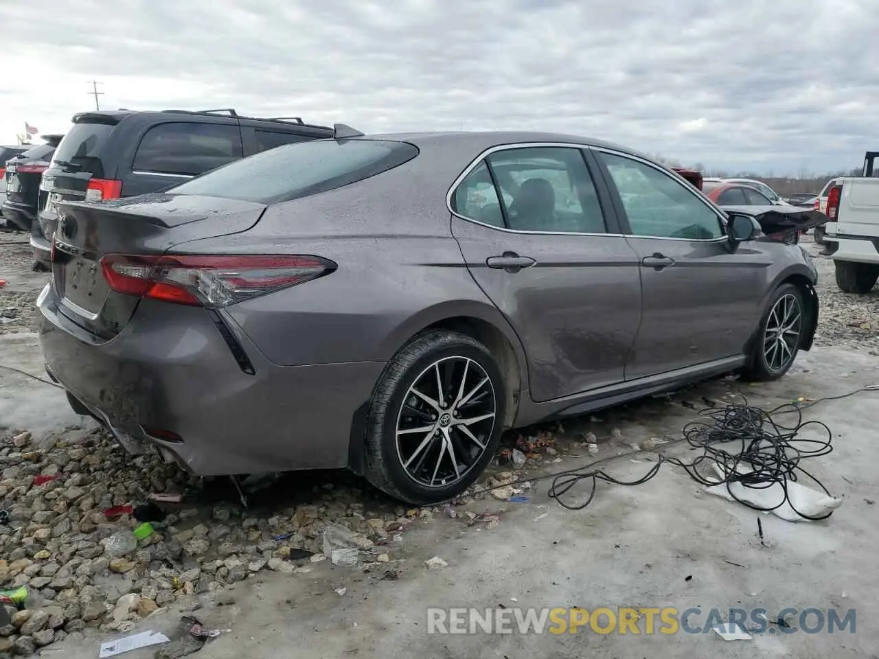 3 Photograph of a damaged car 4T1G11BK1RU119113 TOYOTA CAMRY 2024
