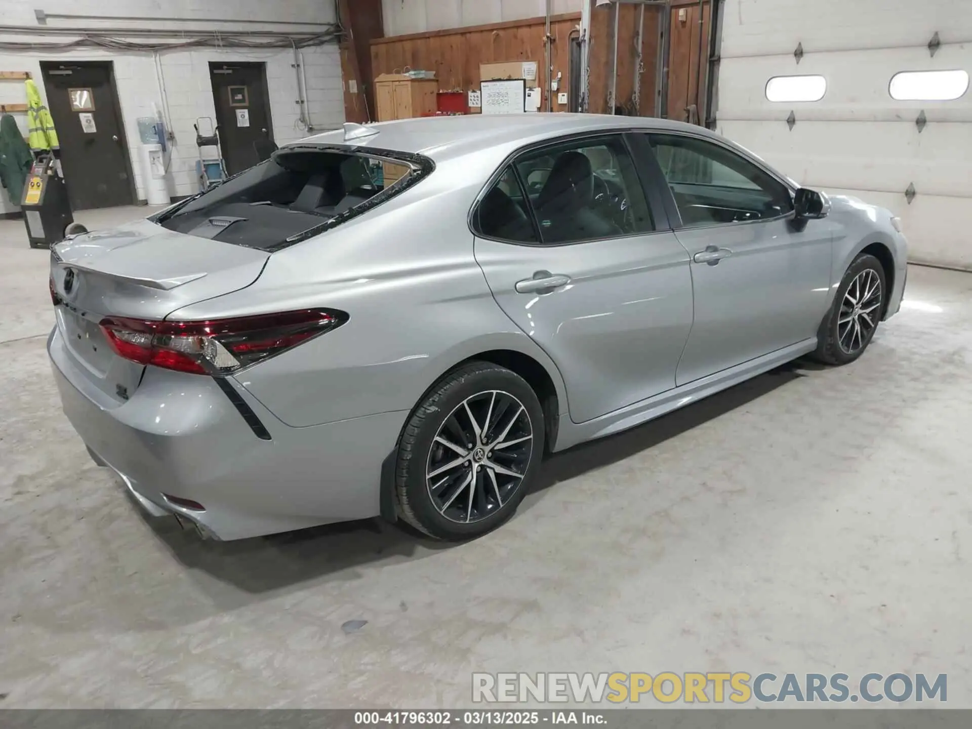 4 Photograph of a damaged car 4T1G11BK3RU115189 TOYOTA CAMRY 2024