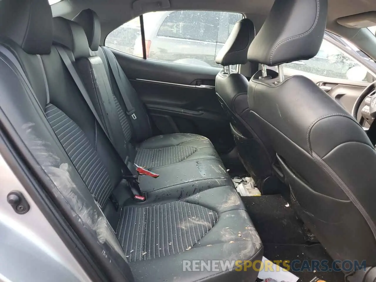 10 Photograph of a damaged car 4T1G11BK6RU108737 TOYOTA CAMRY 2024