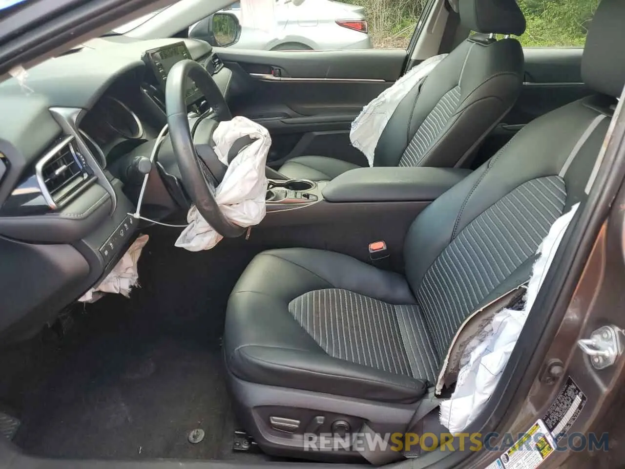7 Photograph of a damaged car 4T1G11BK6RU129670 TOYOTA CAMRY 2024