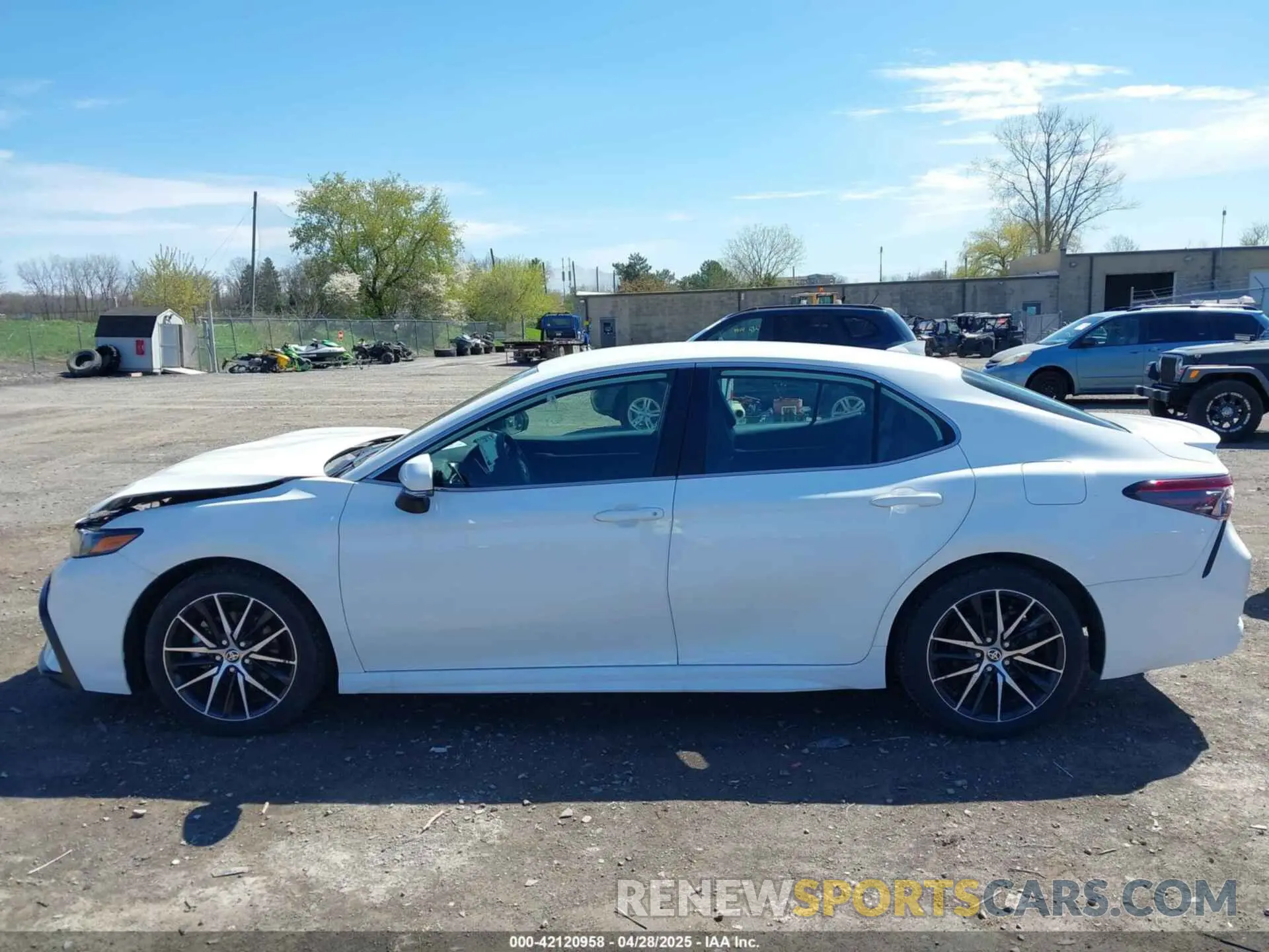 15 Photograph of a damaged car 4T1G11BK8RU121389 TOYOTA CAMRY 2024