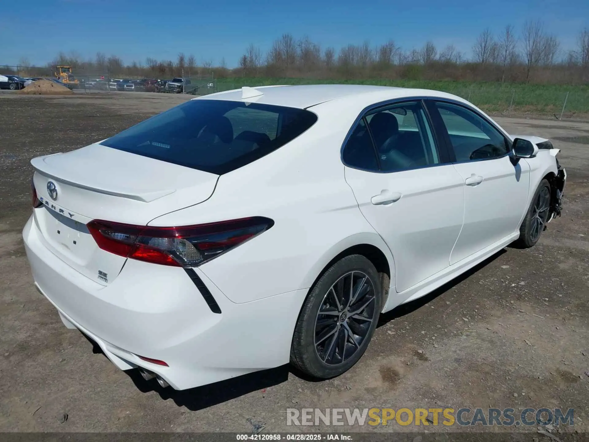4 Photograph of a damaged car 4T1G11BK8RU121389 TOYOTA CAMRY 2024