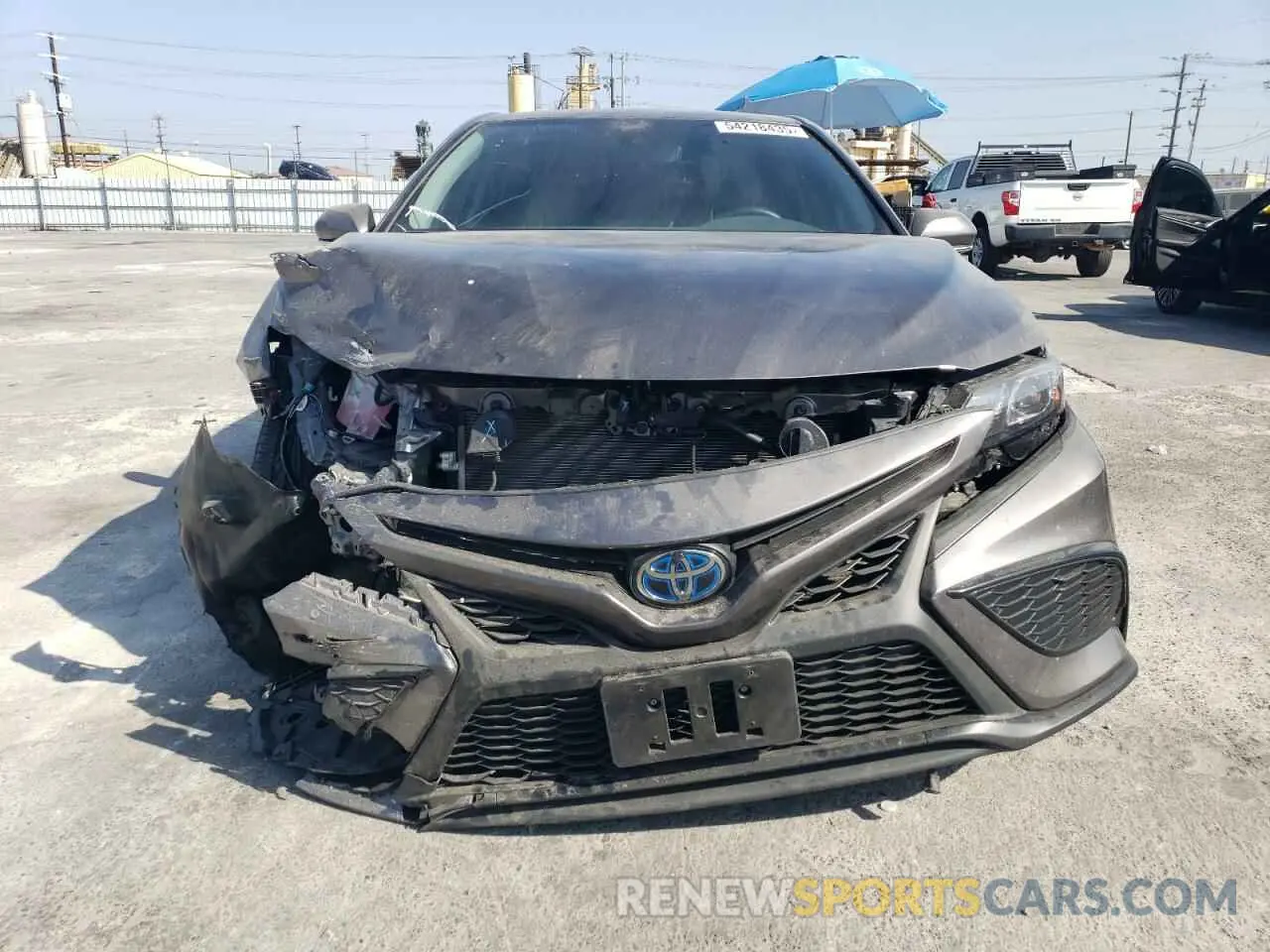 5 Photograph of a damaged car 4T1G31AK1RU631742 TOYOTA CAMRY 2024