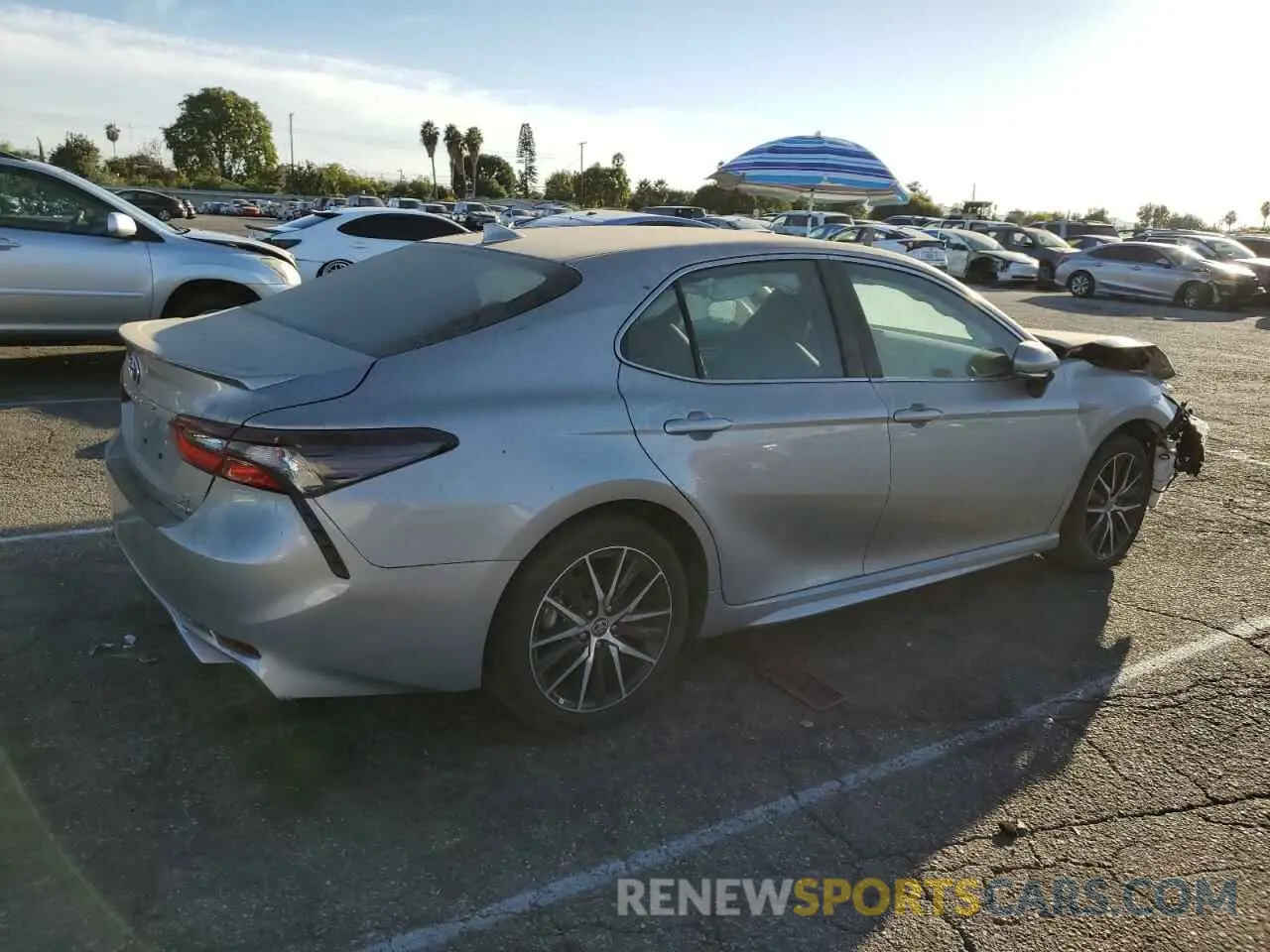 3 Photograph of a damaged car 4T1G31AK2RU064568 TOYOTA CAMRY 2024