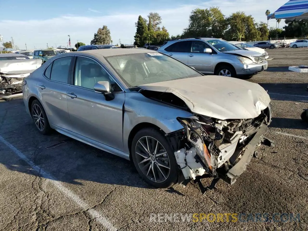 4 Photograph of a damaged car 4T1G31AK2RU064568 TOYOTA CAMRY 2024