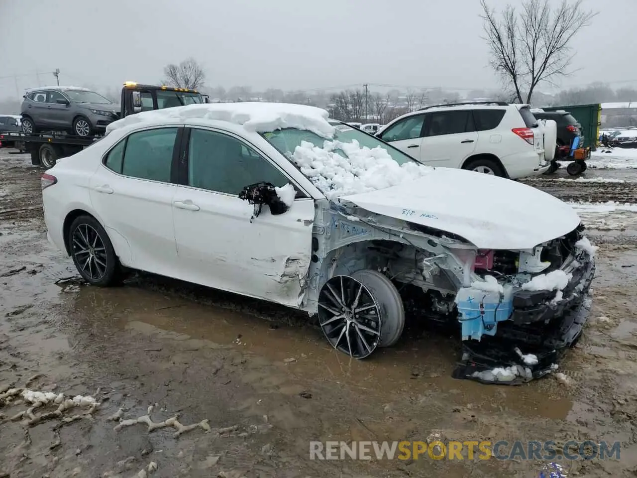 4 Photograph of a damaged car 4T1G31AK3RU620855 TOYOTA CAMRY 2024
