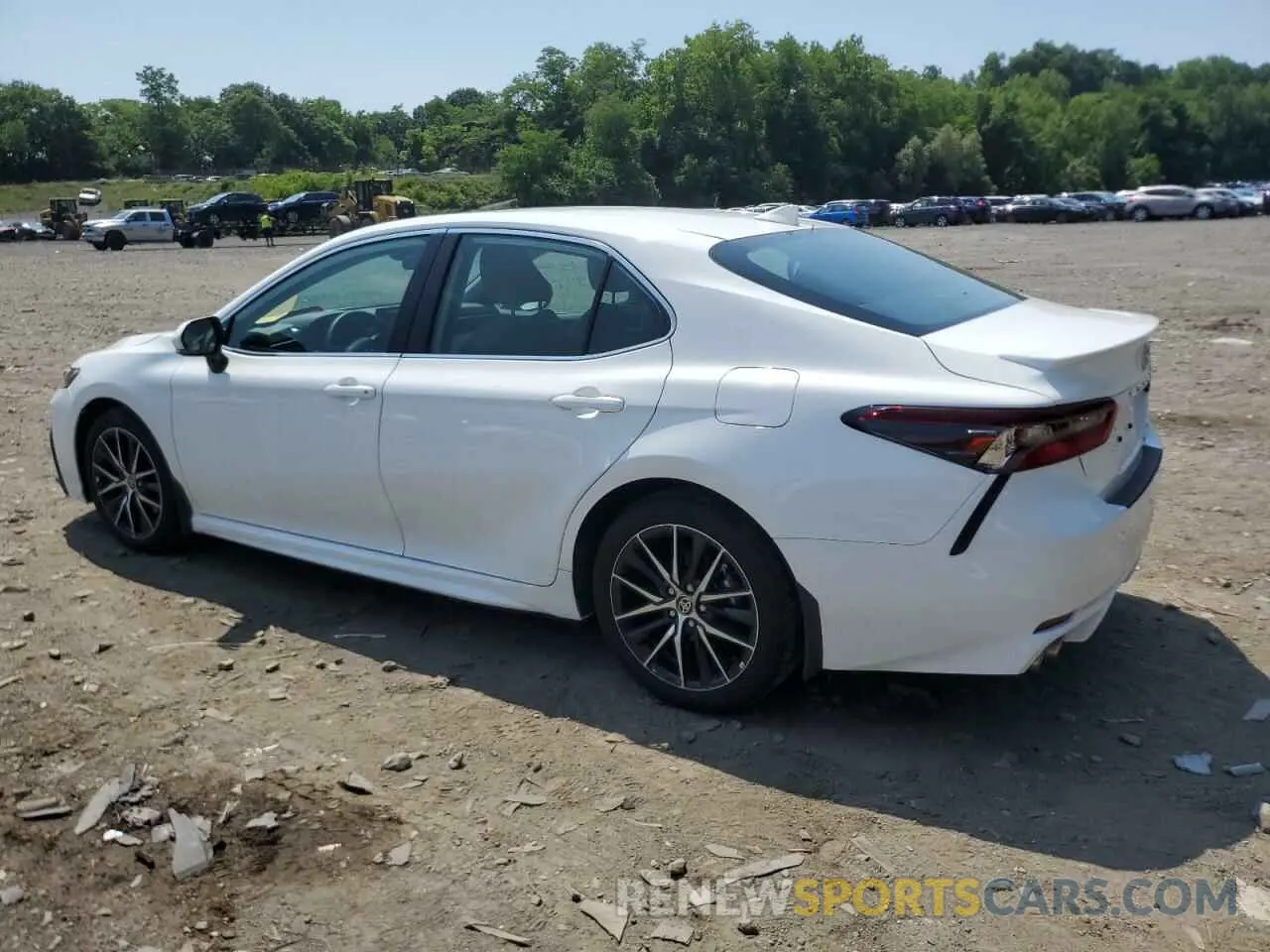 2 Photograph of a damaged car 4T1G31AK5RU073118 TOYOTA CAMRY 2024