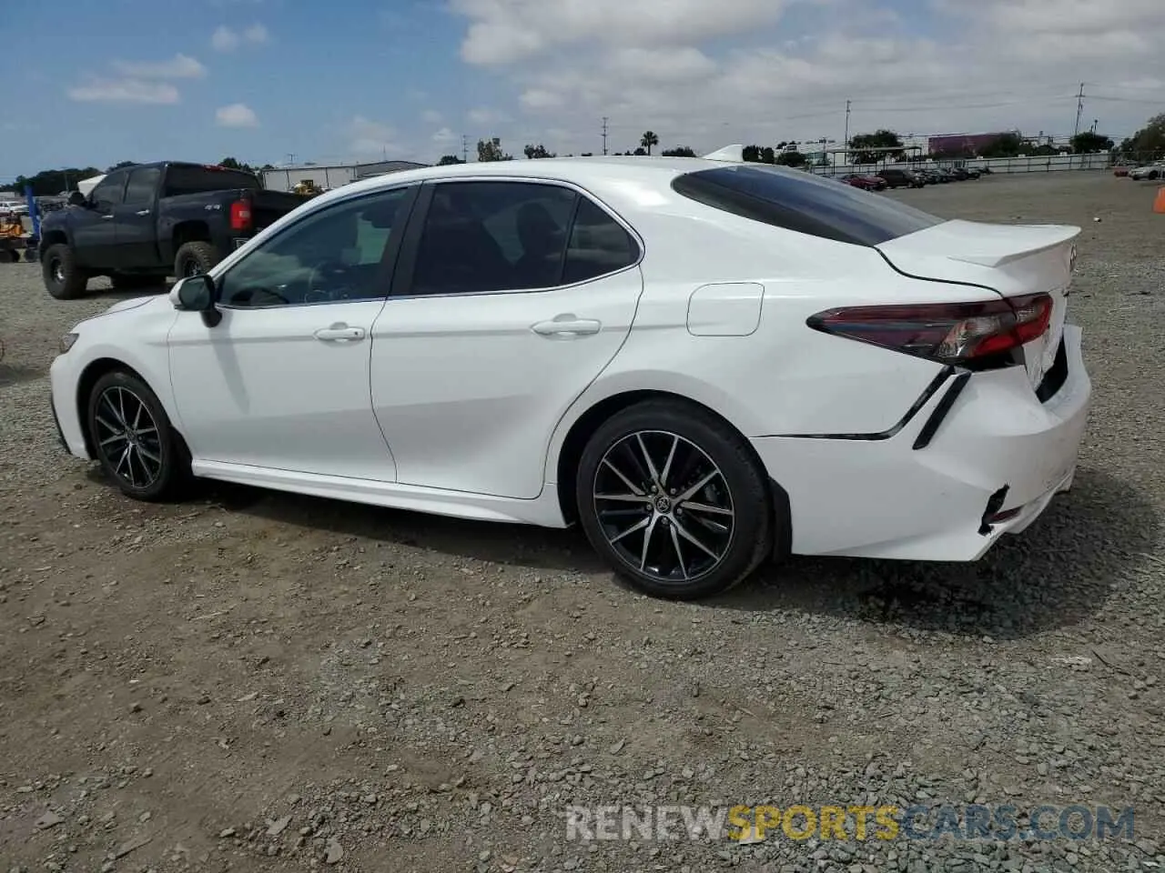 2 Photograph of a damaged car 4T1G31AK6RU066629 TOYOTA CAMRY 2024