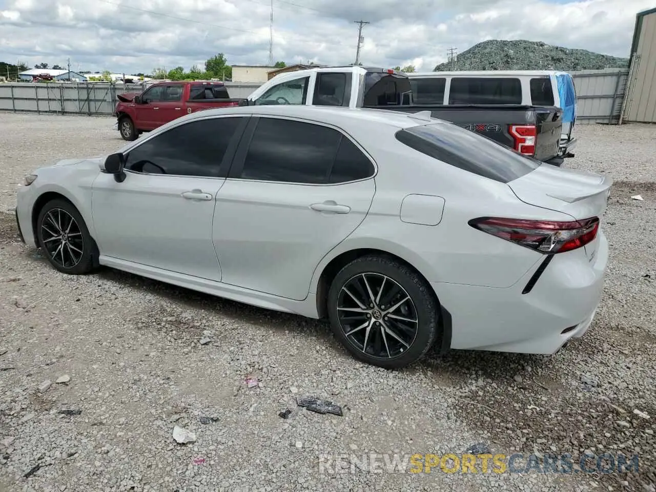 2 Photograph of a damaged car 4T1G31AK8RU070701 TOYOTA CAMRY 2024