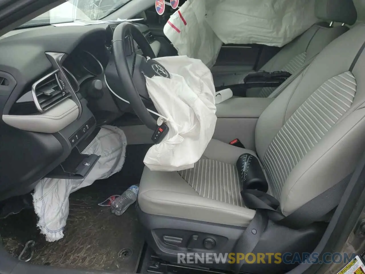 7 Photograph of a damaged car 4T1G31AK9RU064888 TOYOTA CAMRY 2024