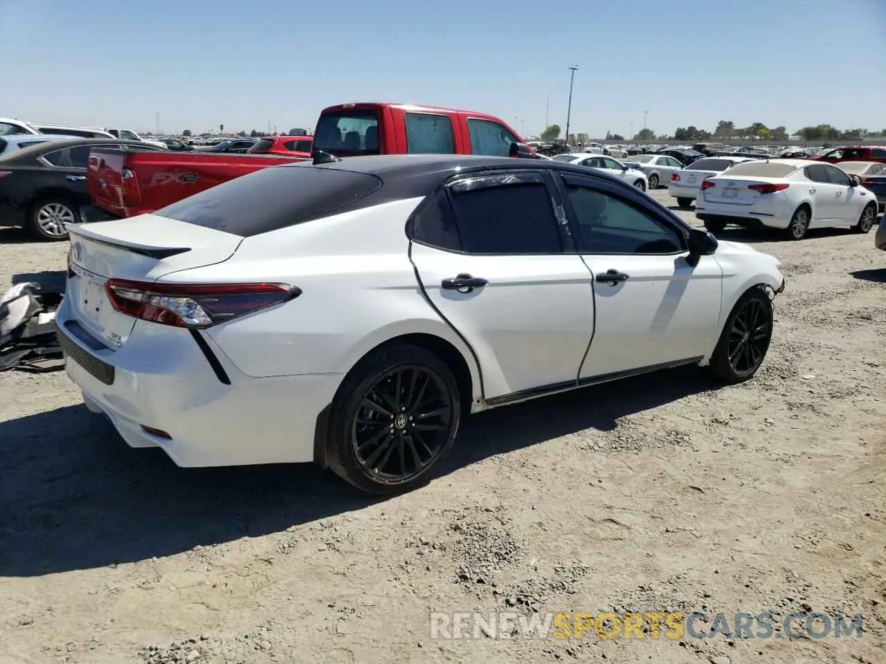 3 Photograph of a damaged car 4T1K31AK3RU064881 TOYOTA CAMRY 2024