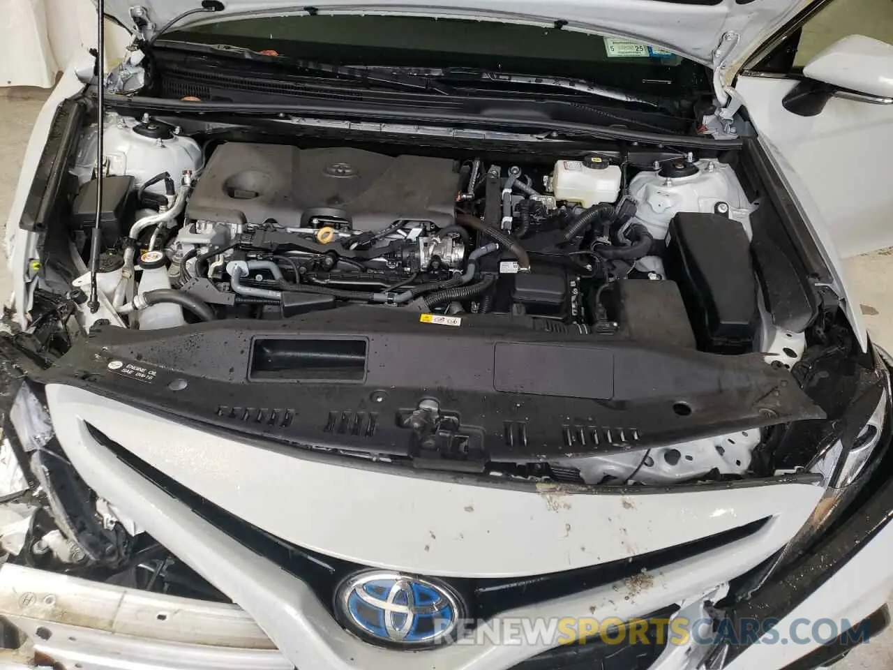 11 Photograph of a damaged car 4T1K31AK4RU077073 TOYOTA CAMRY 2024
