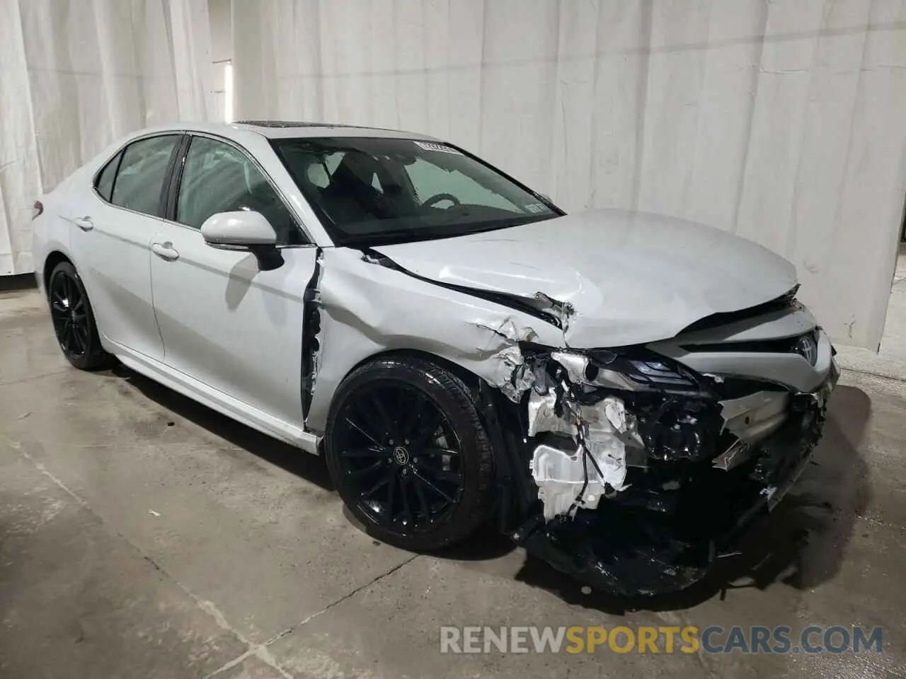 4 Photograph of a damaged car 4T1K31AK4RU077073 TOYOTA CAMRY 2024