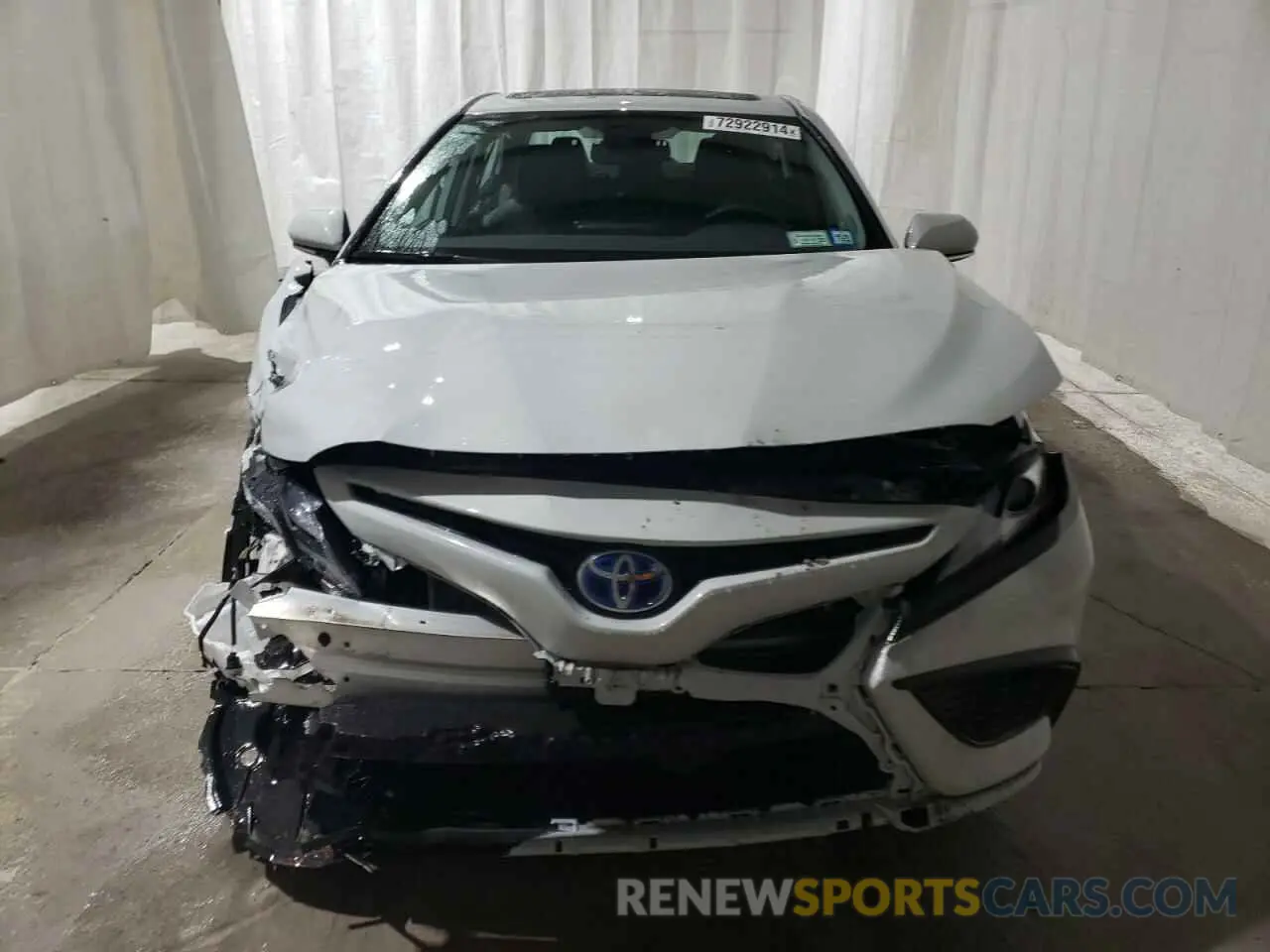 5 Photograph of a damaged car 4T1K31AK4RU077073 TOYOTA CAMRY 2024