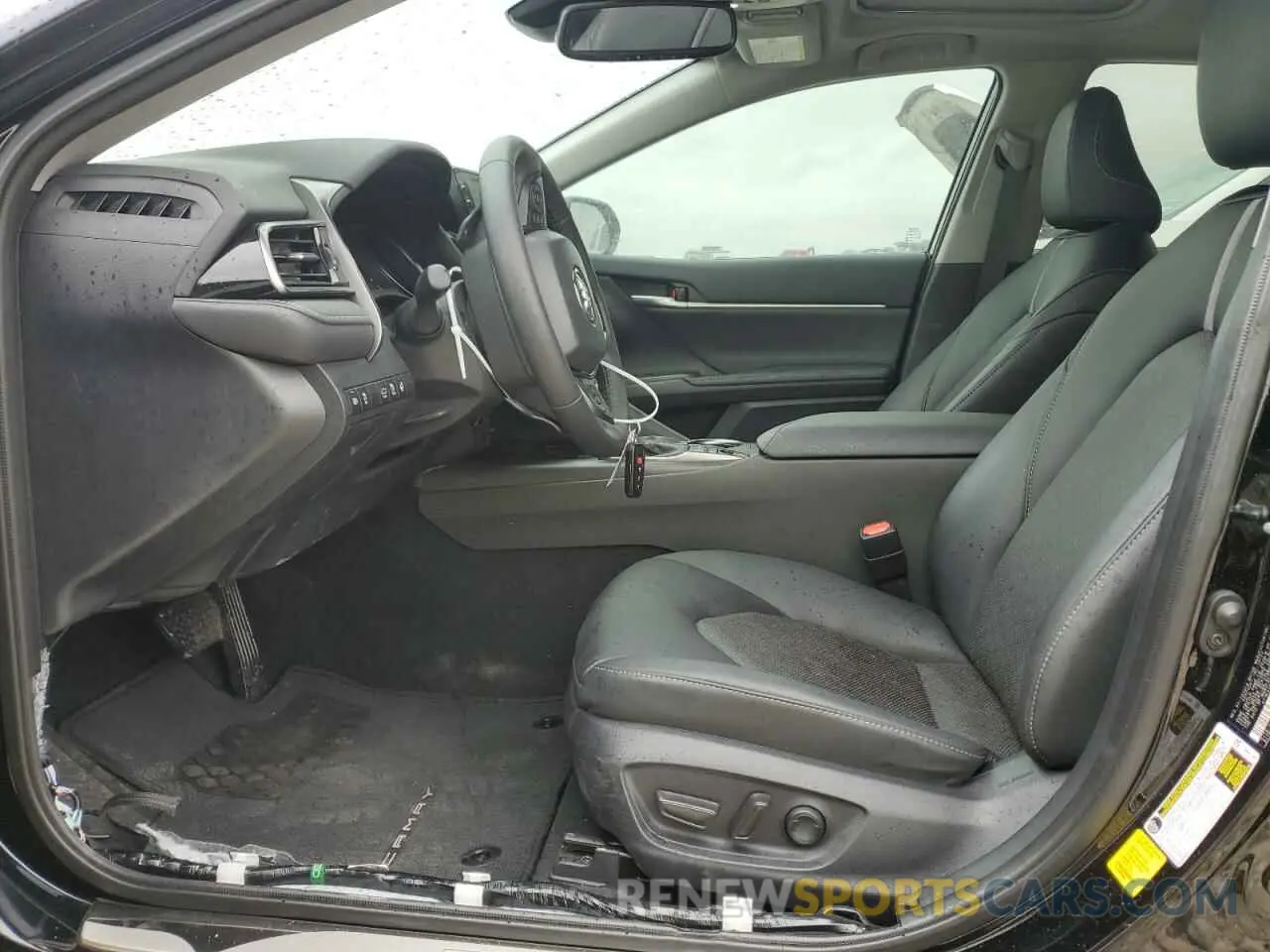 7 Photograph of a damaged car 4T1K31AK6RU066804 TOYOTA CAMRY 2024
