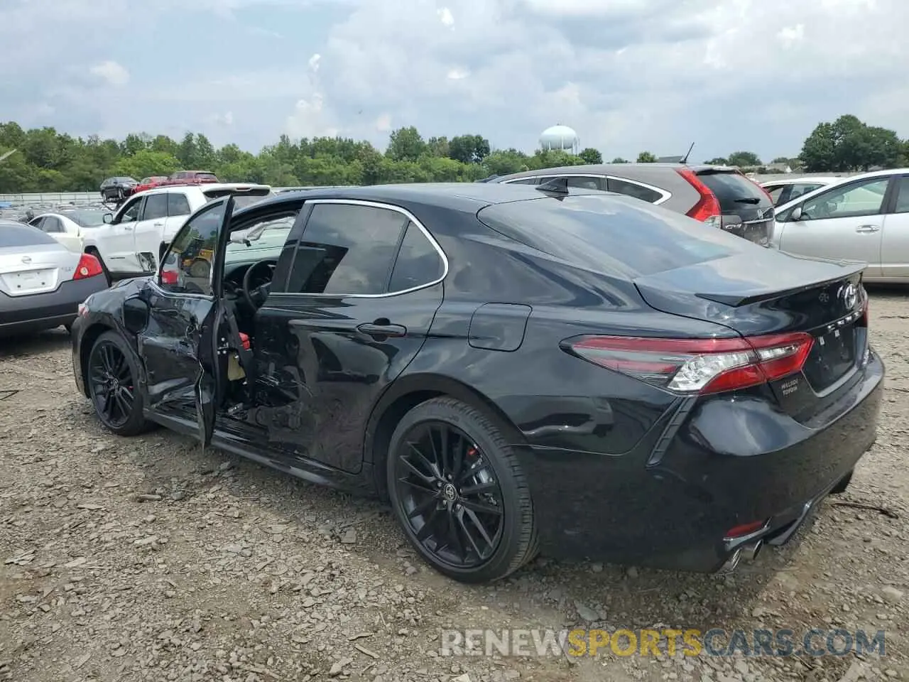 2 Photograph of a damaged car 4T1K31AK8RU629139 TOYOTA CAMRY 2024