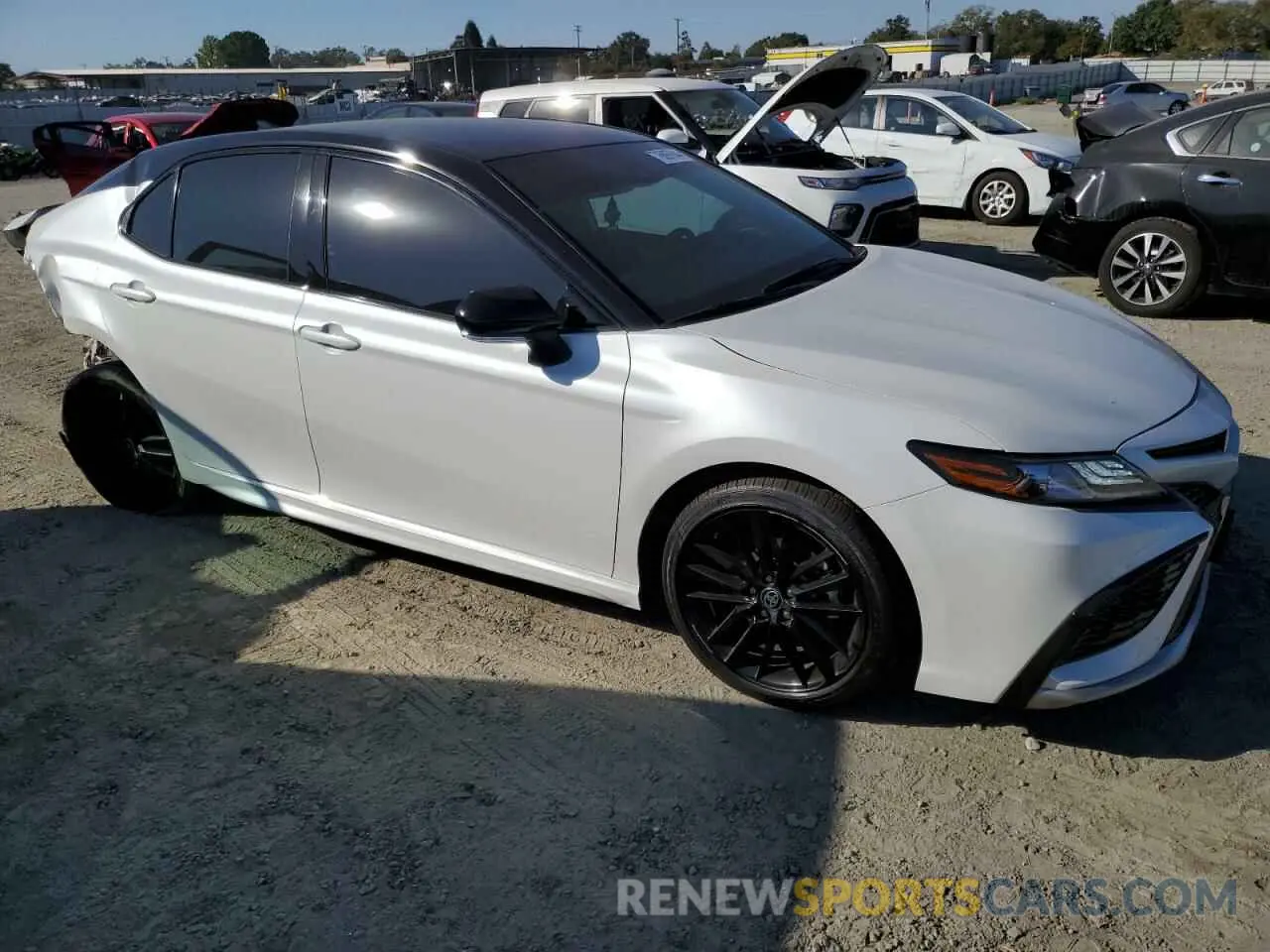 4 Photograph of a damaged car 4T1K31AKXRU075702 TOYOTA CAMRY 2024