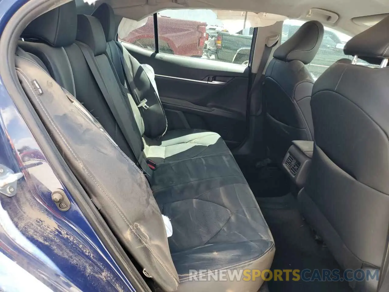 10 Photograph of a damaged car 4T1K61AK0RU201430 TOYOTA CAMRY 2024