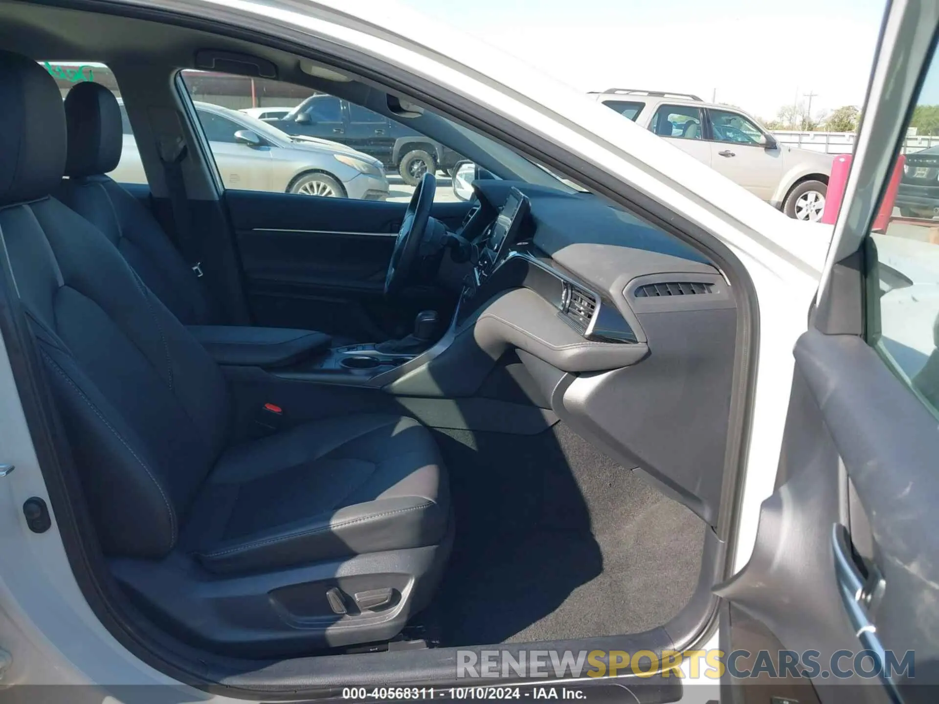 5 Photograph of a damaged car 4T1K61AK0RU217580 TOYOTA CAMRY 2024
