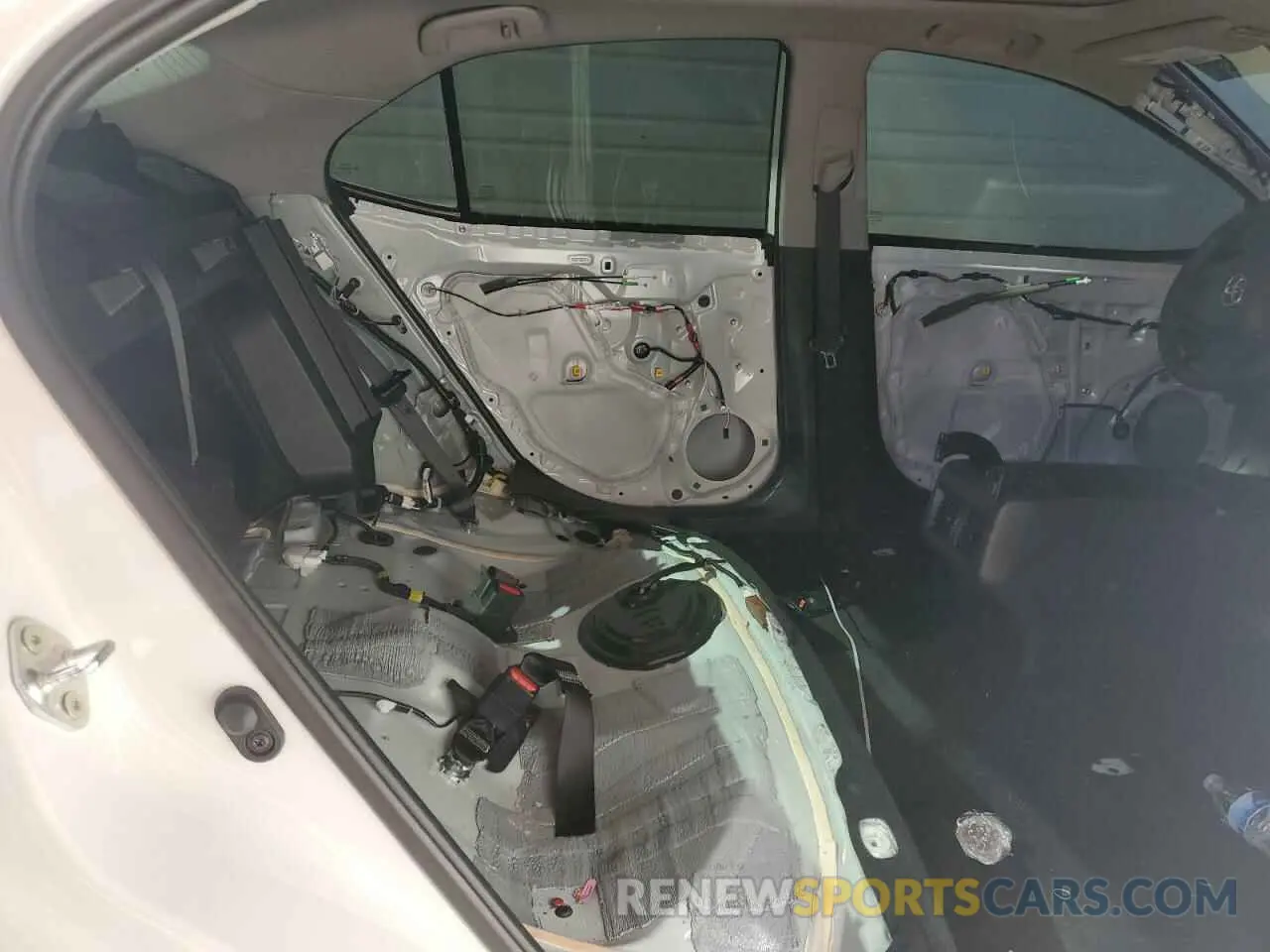 10 Photograph of a damaged car 4T1K61AK0RU250675 TOYOTA CAMRY 2024