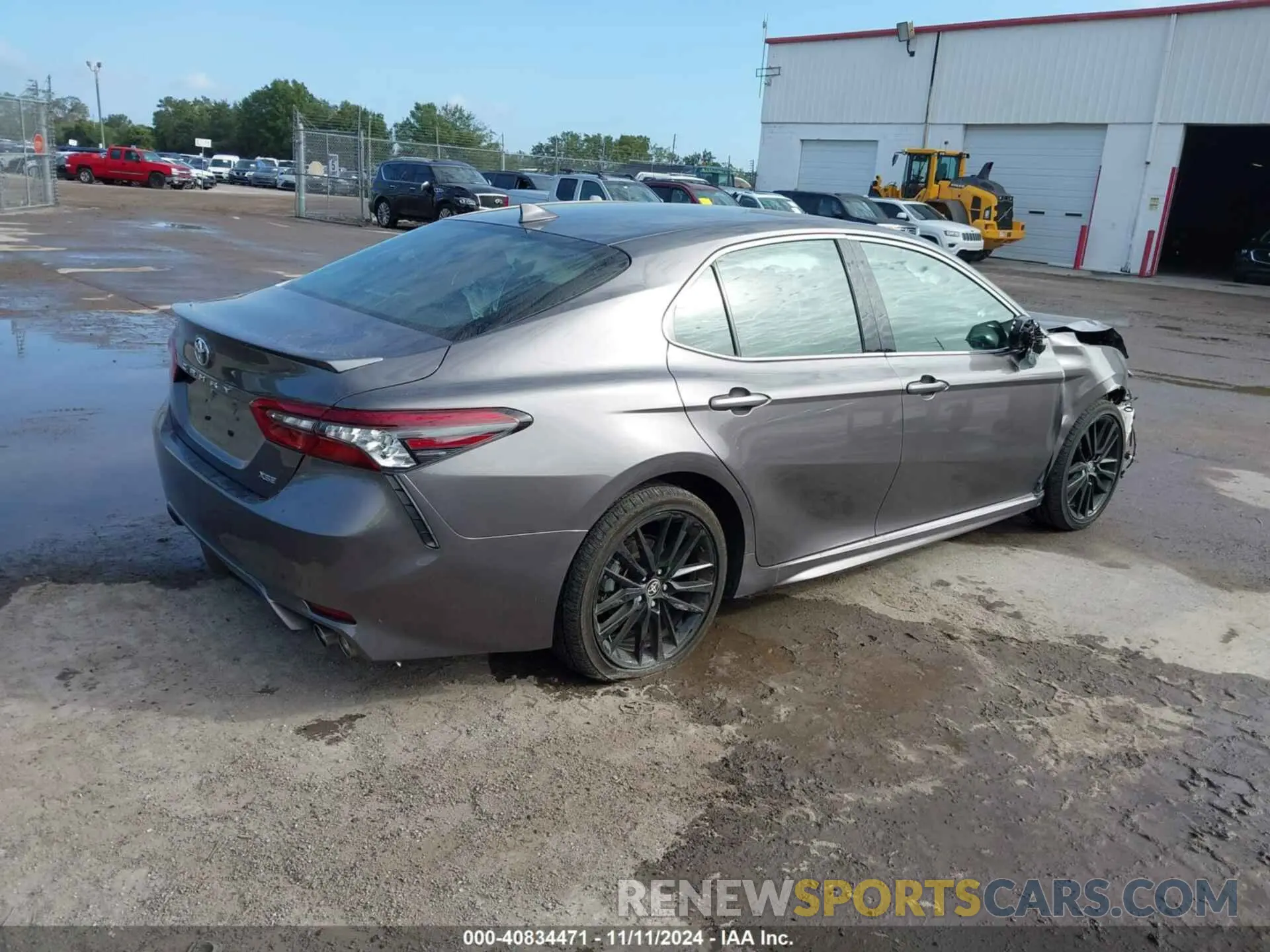 4 Photograph of a damaged car 4T1K61AK0RU880373 TOYOTA CAMRY 2024