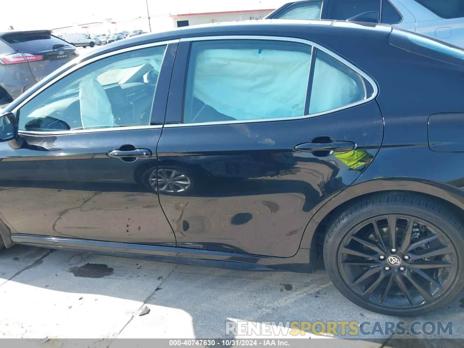 15 Photograph of a damaged car 4T1K61AK1RU195895 TOYOTA CAMRY 2024