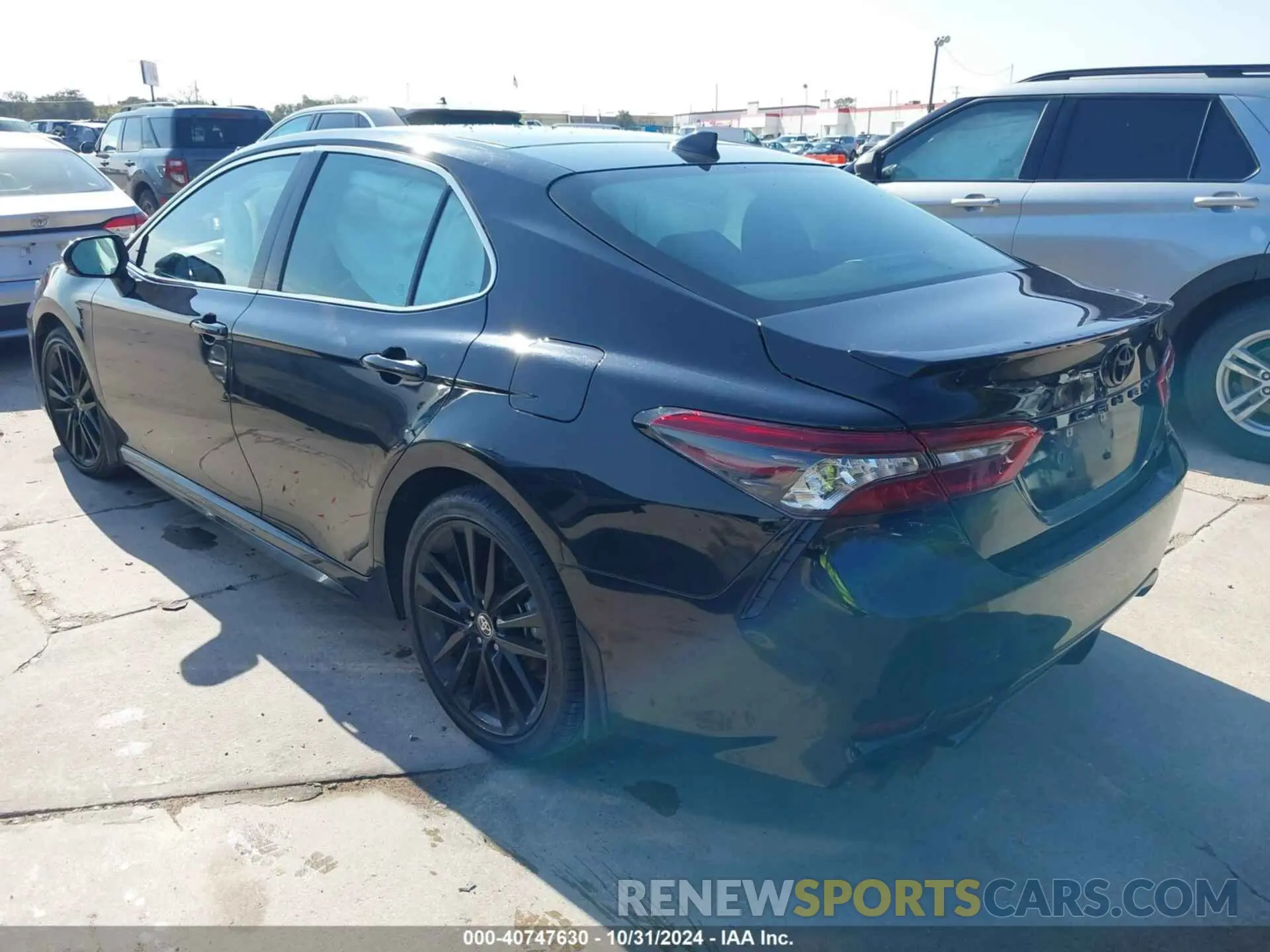 3 Photograph of a damaged car 4T1K61AK1RU195895 TOYOTA CAMRY 2024