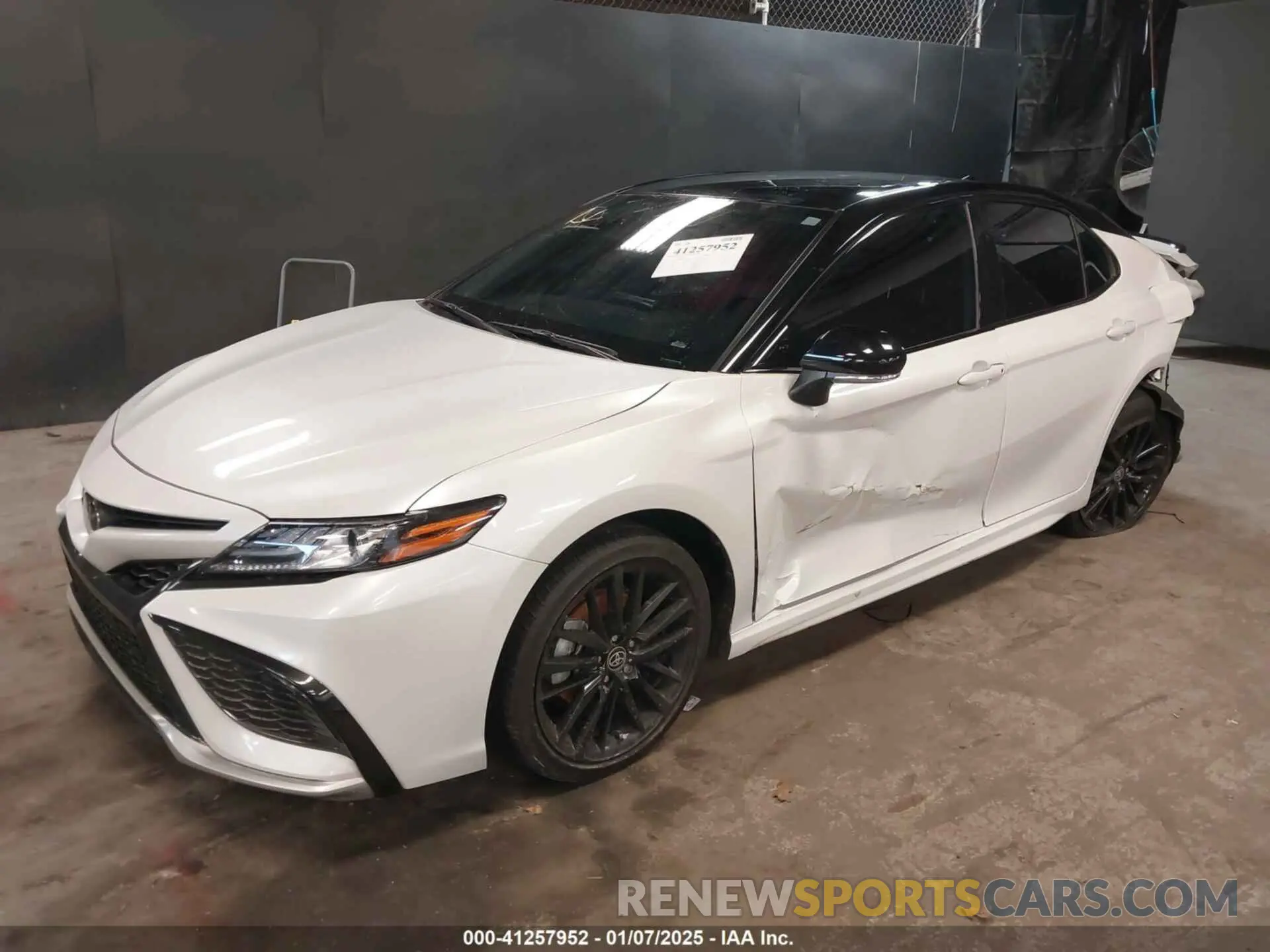 2 Photograph of a damaged car 4T1K61AK1RU208533 TOYOTA CAMRY 2024