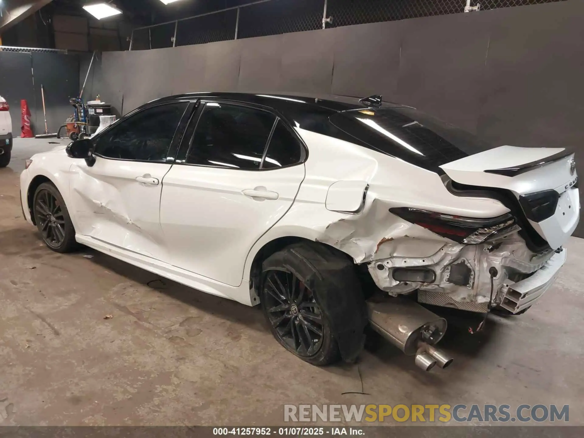 6 Photograph of a damaged car 4T1K61AK1RU208533 TOYOTA CAMRY 2024