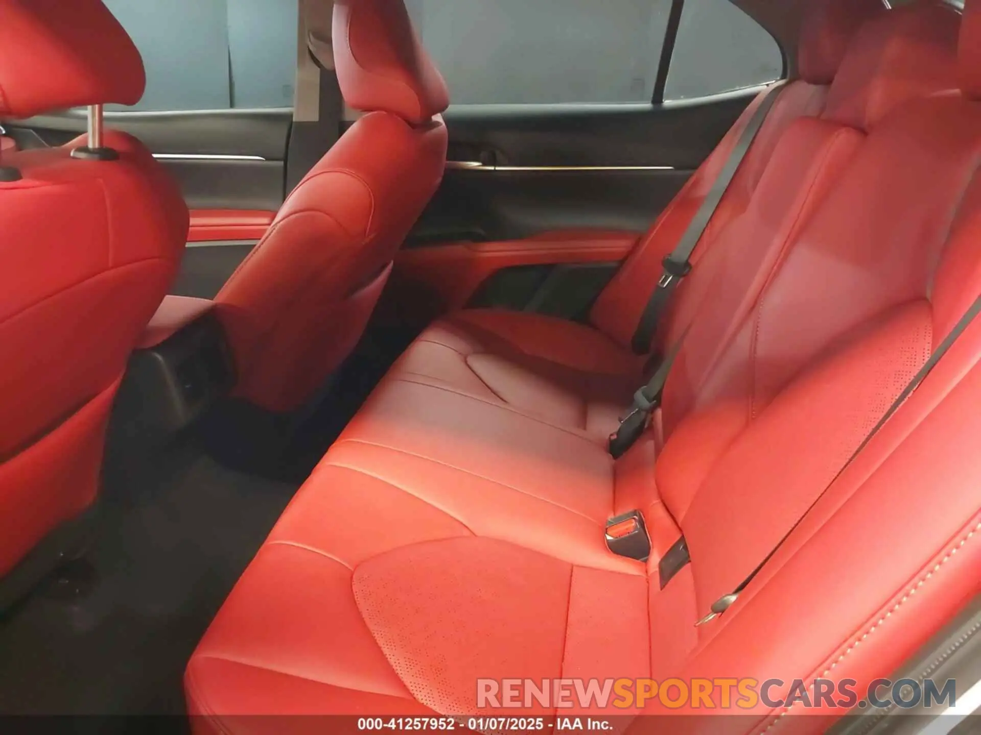 8 Photograph of a damaged car 4T1K61AK1RU208533 TOYOTA CAMRY 2024