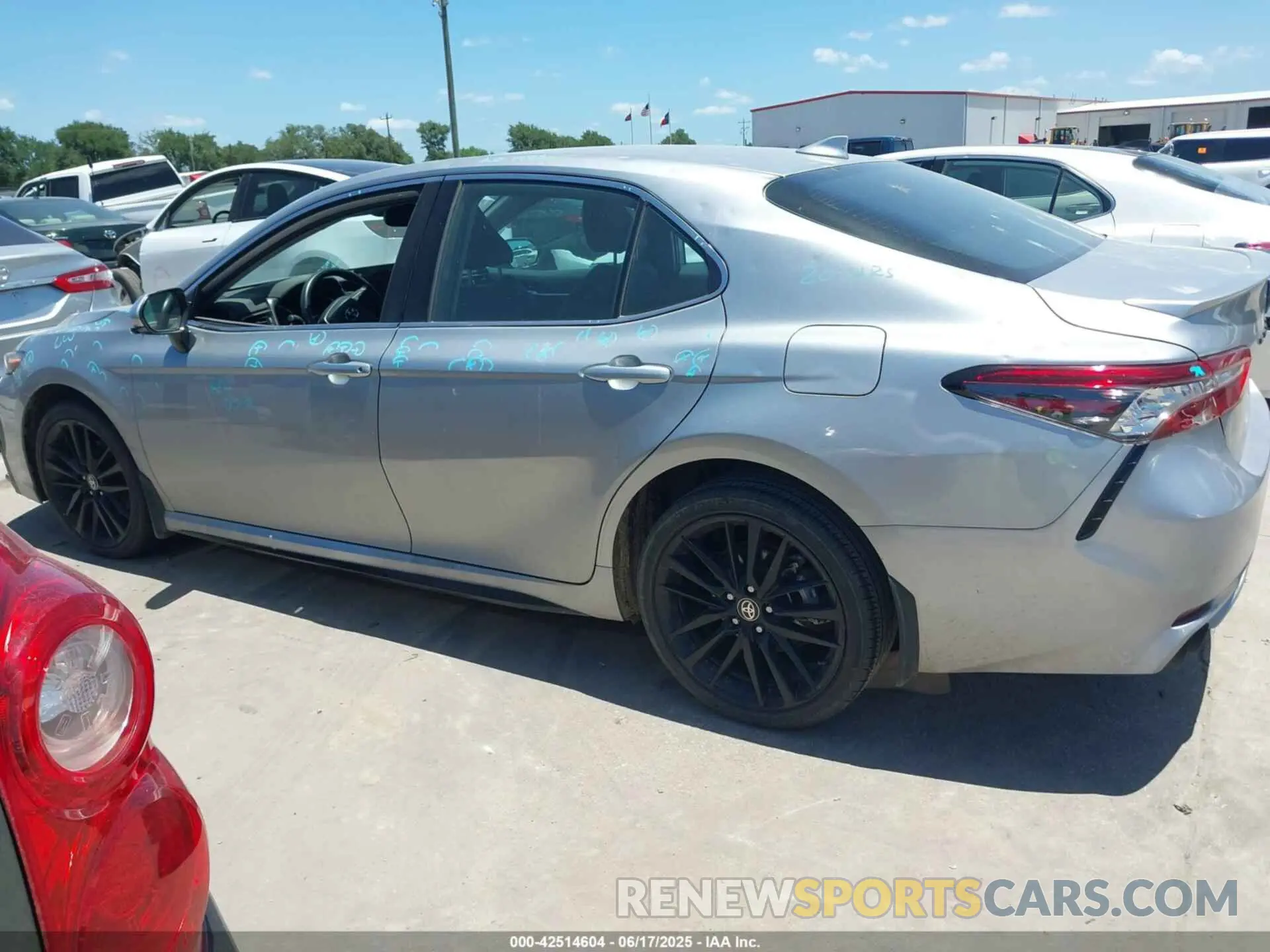 14 Photograph of a damaged car 4T1K61AK1RU223839 TOYOTA CAMRY 2024