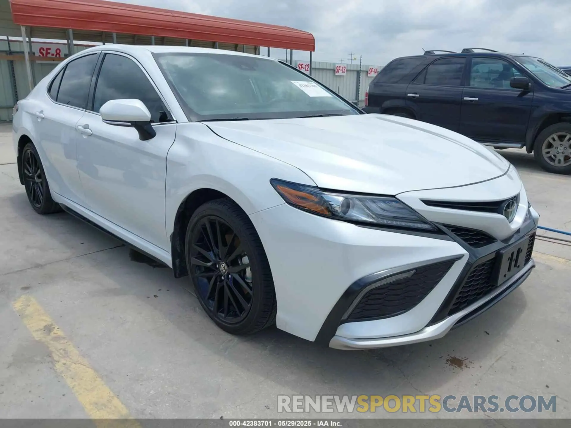 1 Photograph of a damaged car 4T1K61AK1RU874677 TOYOTA CAMRY 2024