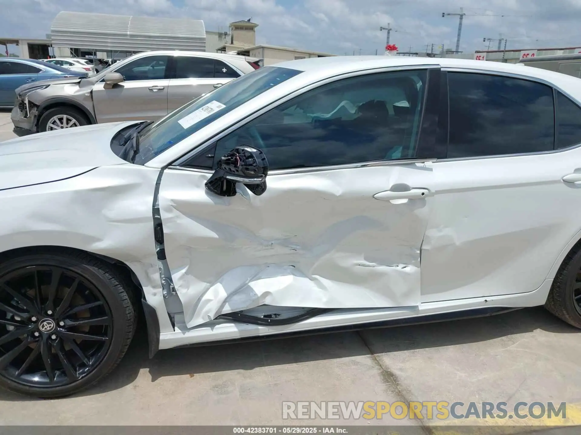 6 Photograph of a damaged car 4T1K61AK1RU874677 TOYOTA CAMRY 2024