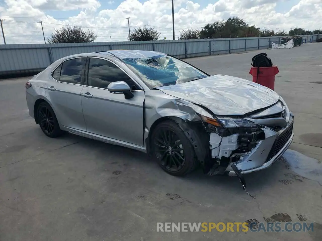 4 Photograph of a damaged car 4T1K61AK1RU919651 TOYOTA CAMRY 2024