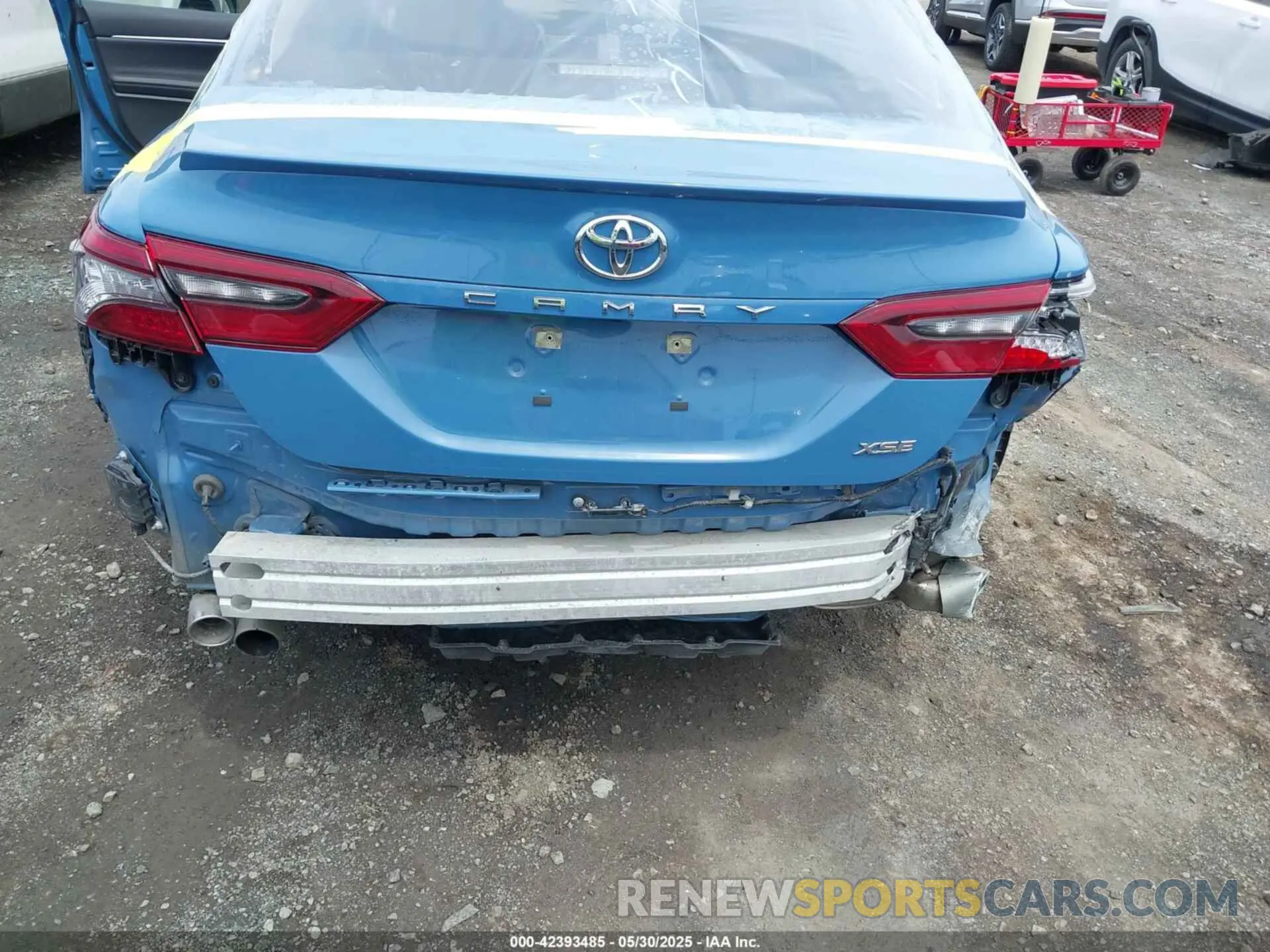6 Photograph of a damaged car 4T1K61AK2RU236566 TOYOTA CAMRY 2024