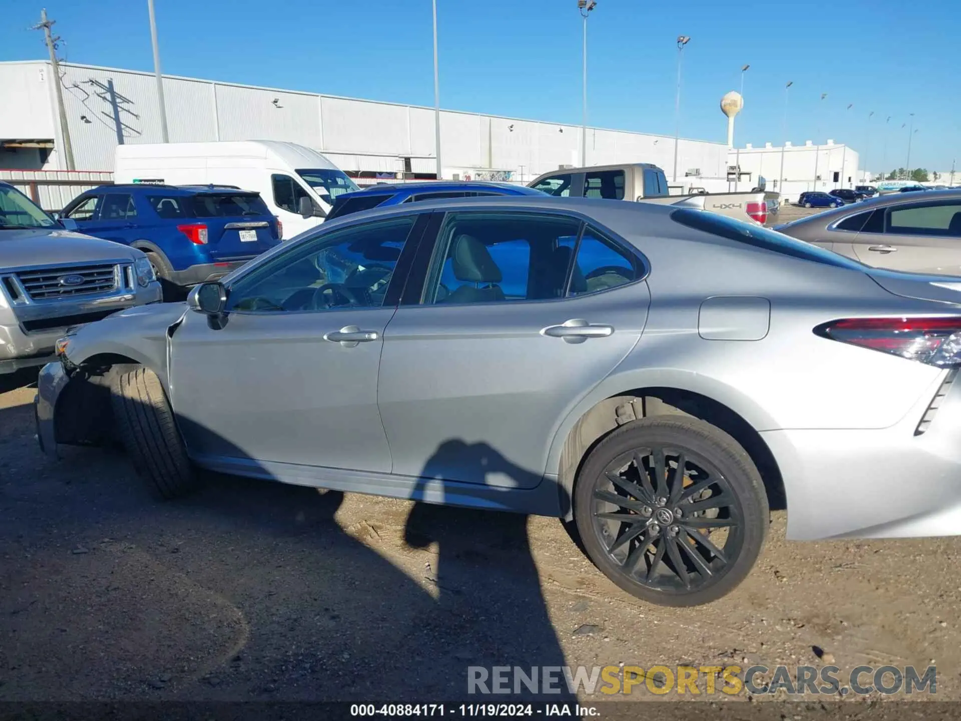 14 Photograph of a damaged car 4T1K61AK3RU234941 TOYOTA CAMRY 2024