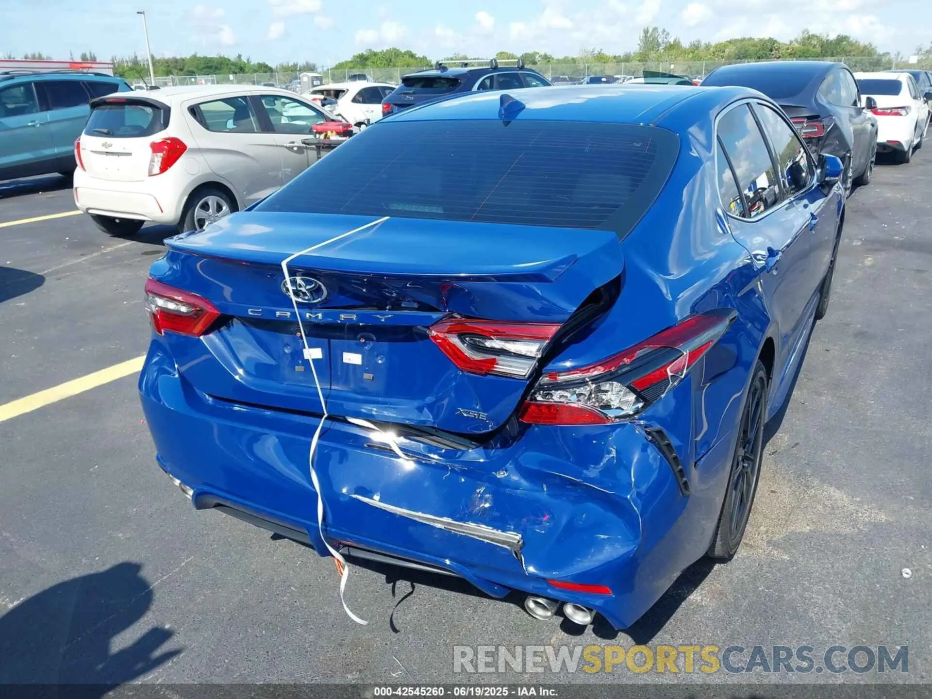6 Photograph of a damaged car 4T1K61AK3RU246541 TOYOTA CAMRY 2024