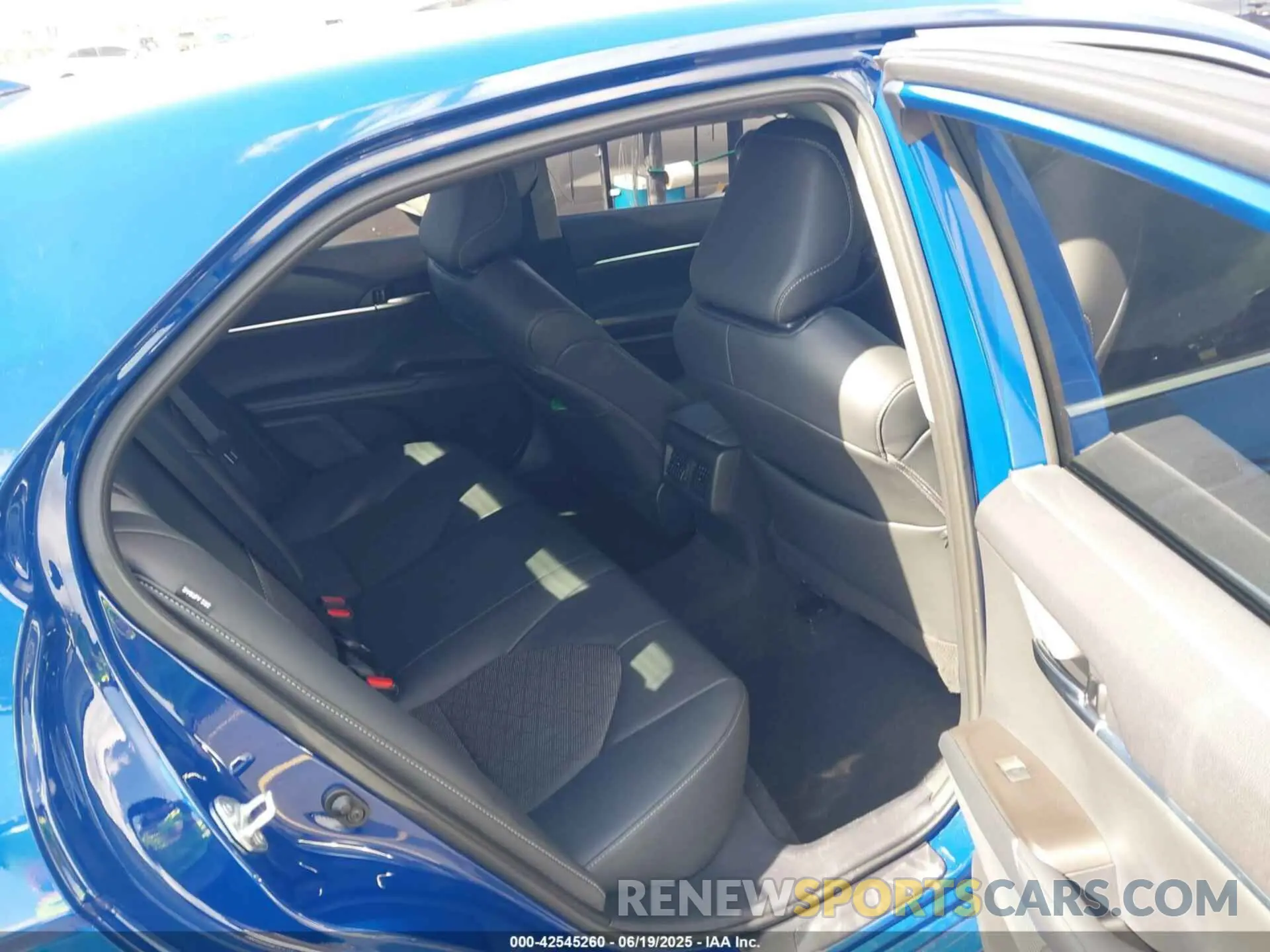 8 Photograph of a damaged car 4T1K61AK3RU246541 TOYOTA CAMRY 2024