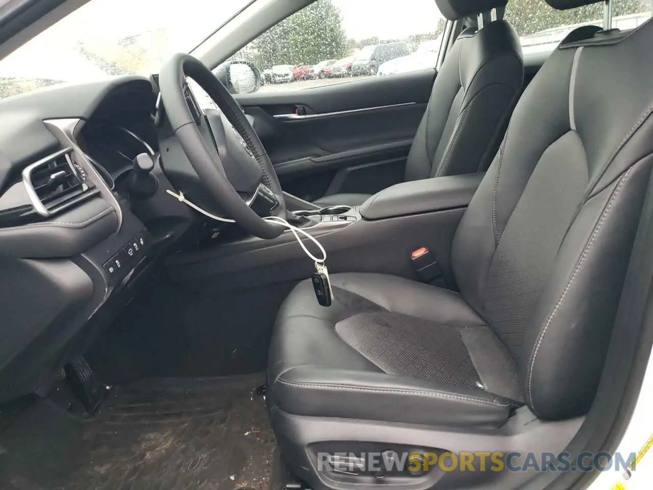 7 Photograph of a damaged car 4T1K61AK6RU918432 TOYOTA CAMRY 2024