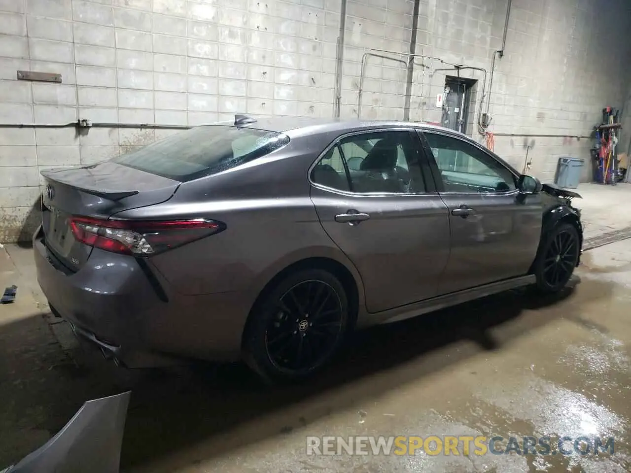 3 Photograph of a damaged car 4T1K61AK8RU221845 TOYOTA CAMRY 2024
