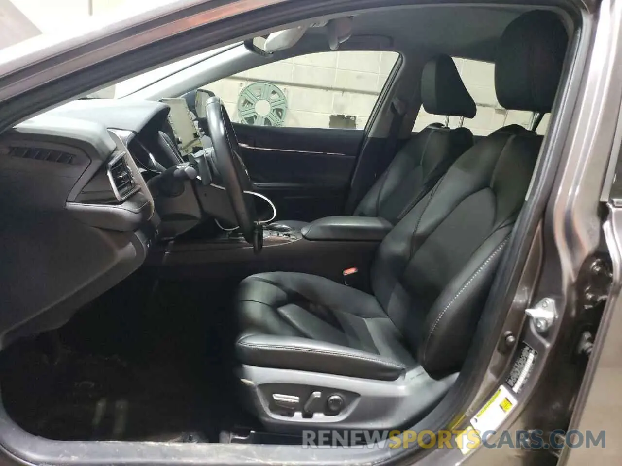 7 Photograph of a damaged car 4T1K61AK8RU221845 TOYOTA CAMRY 2024