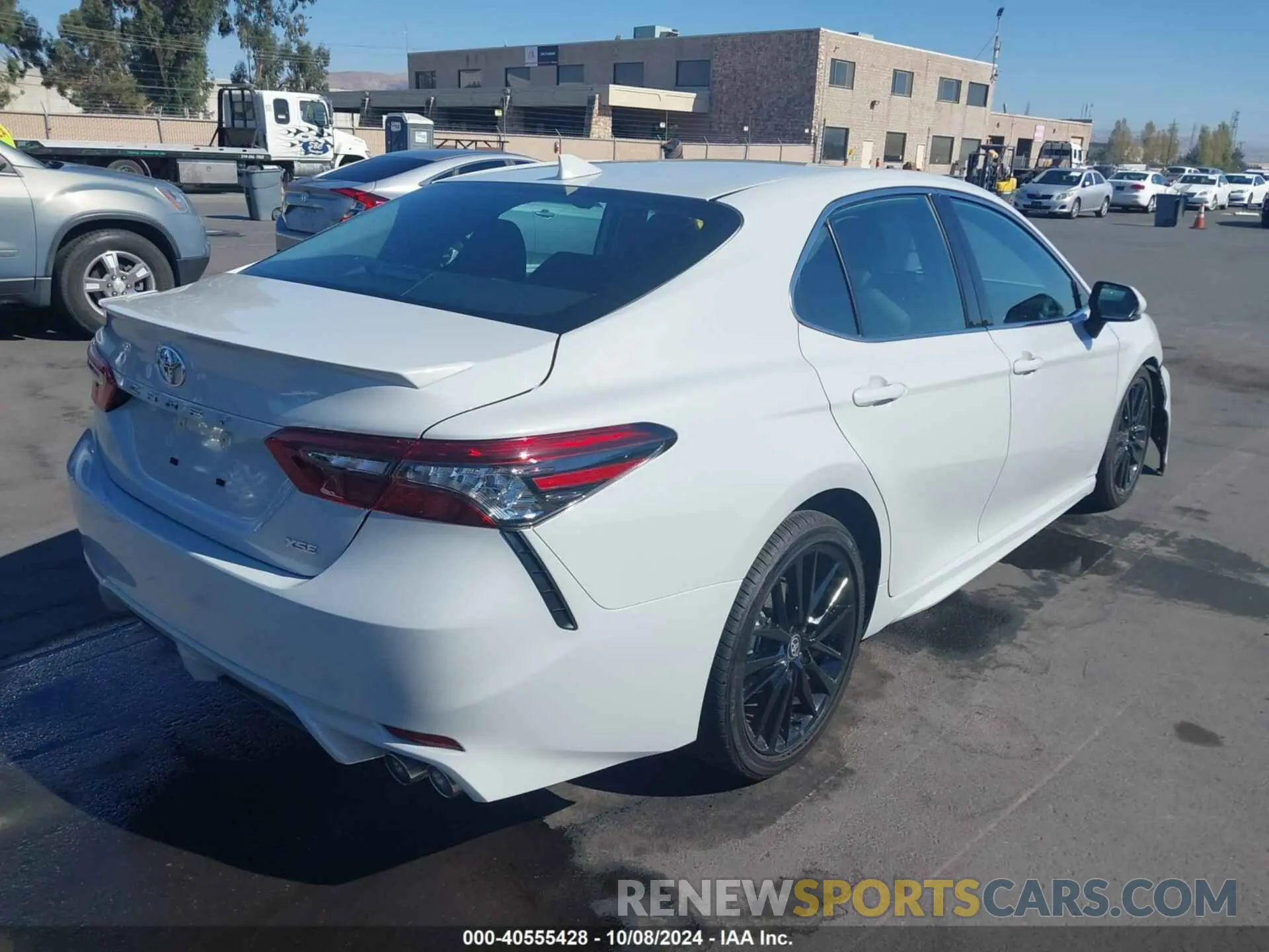 4 Photograph of a damaged car 4T1K61AK8RU239164 TOYOTA CAMRY 2024