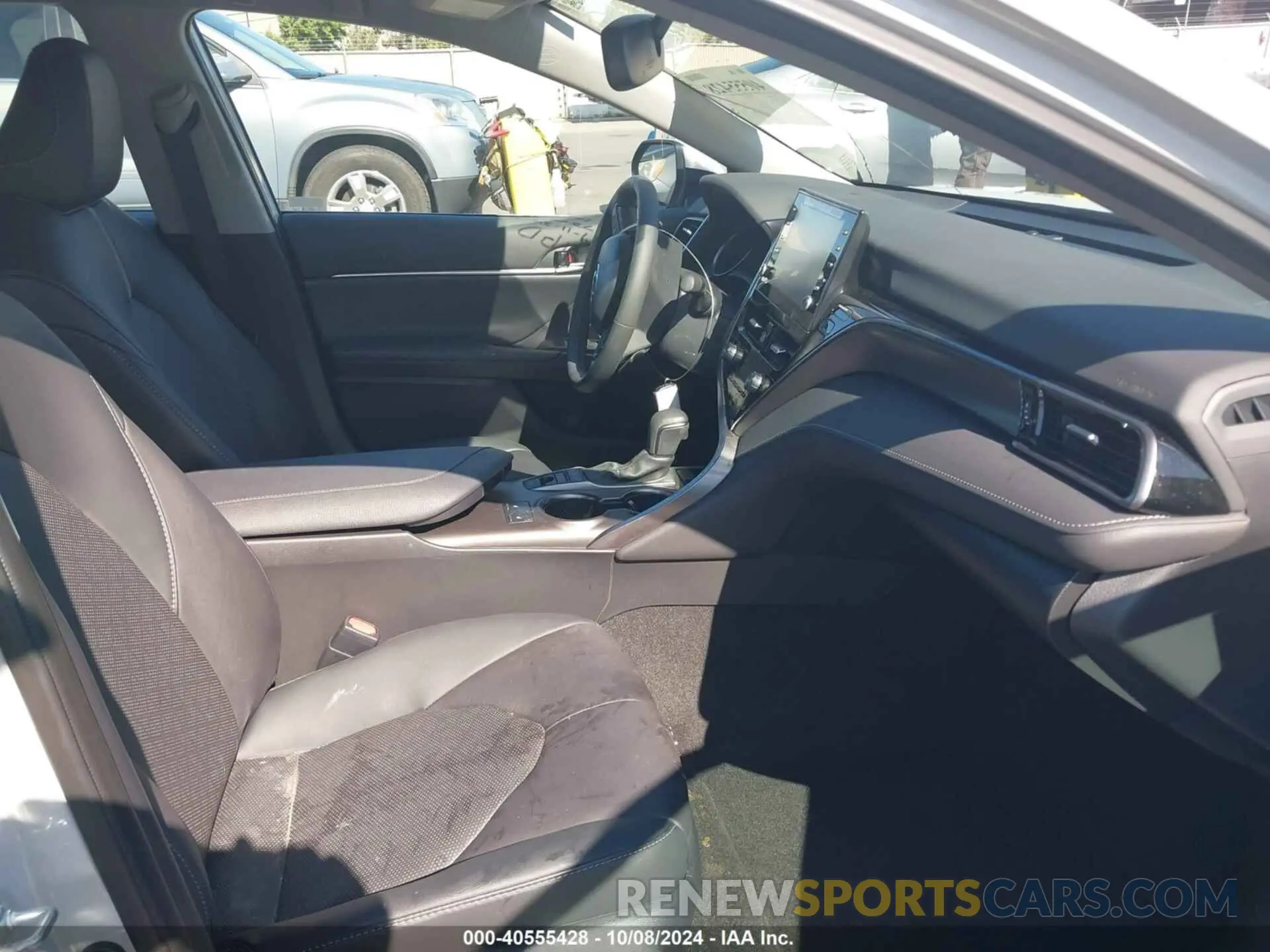 5 Photograph of a damaged car 4T1K61AK8RU239164 TOYOTA CAMRY 2024