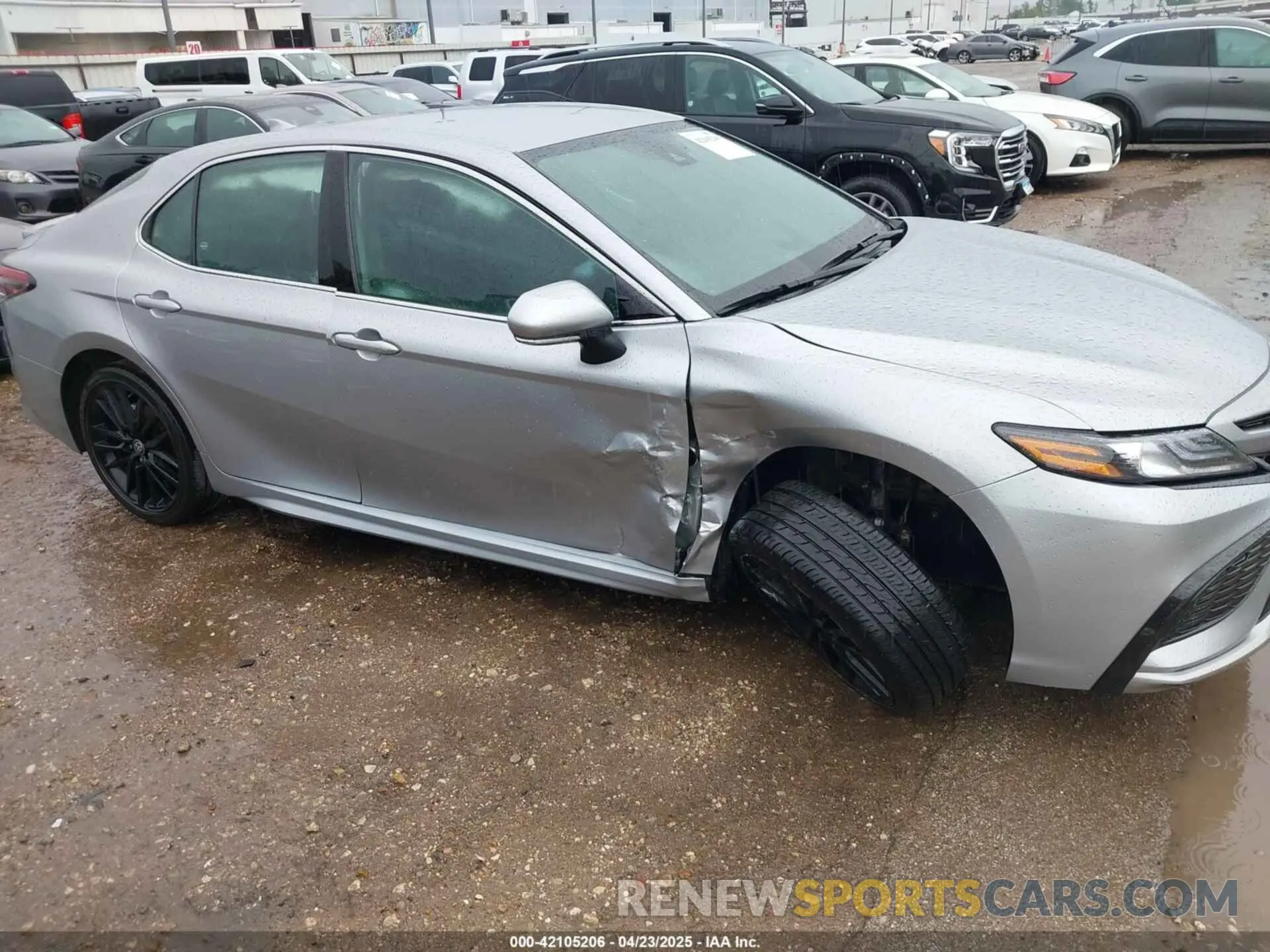 13 Photograph of a damaged car 4T1K61AK8RU884879 TOYOTA CAMRY 2024